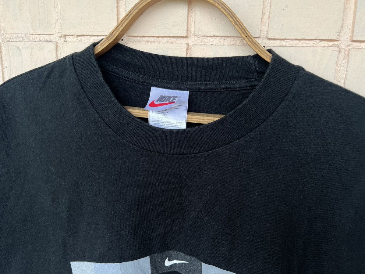 Nike Vintage Nike T Shirt Big Logo Swoosh 2000s Y2K Size US XL / EU 56 / 4 - 8 Thumbnail