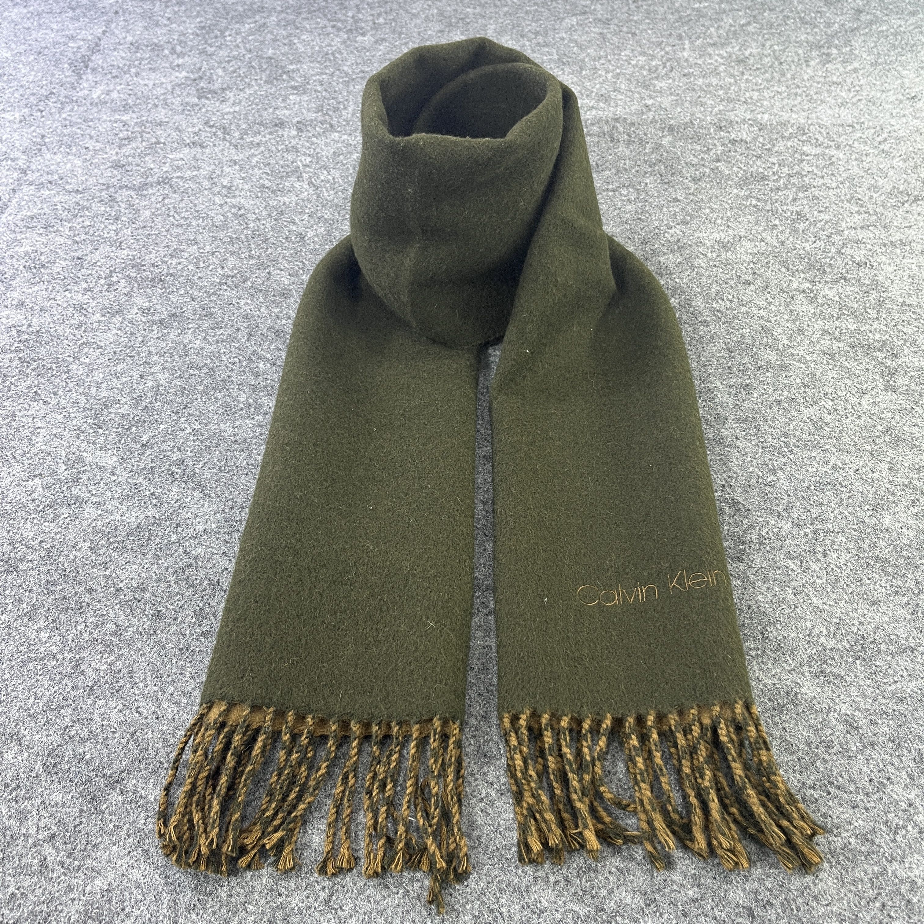 Calvin Klein Scarf Muffler Neckwear T793