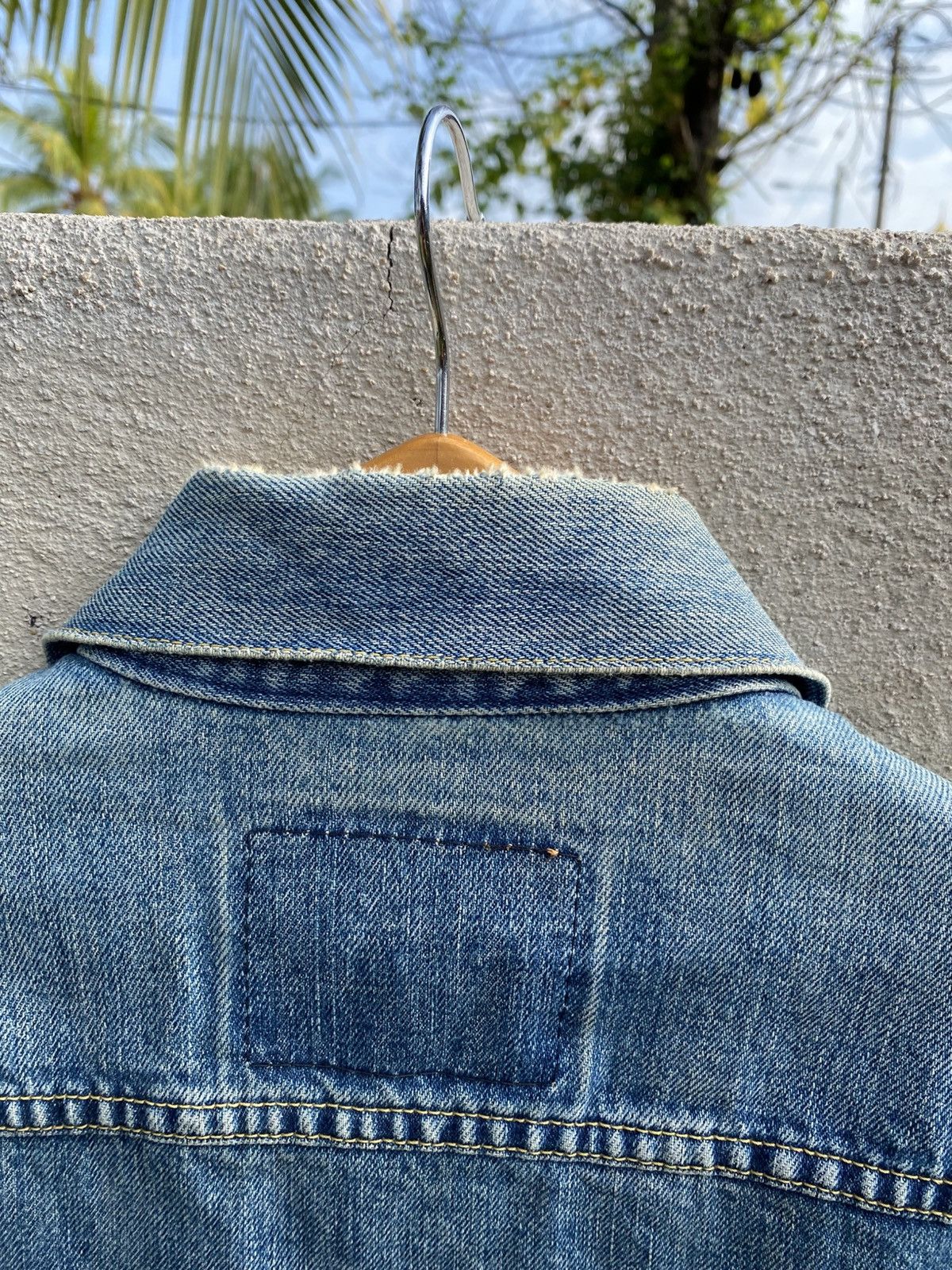 Levi's × Levi's Vintage Clothing × Vintage size 40 vintage levi's trucker big E denim jacket distressed Size US M / EU 48-50 / 2 - 6 Thumbnail