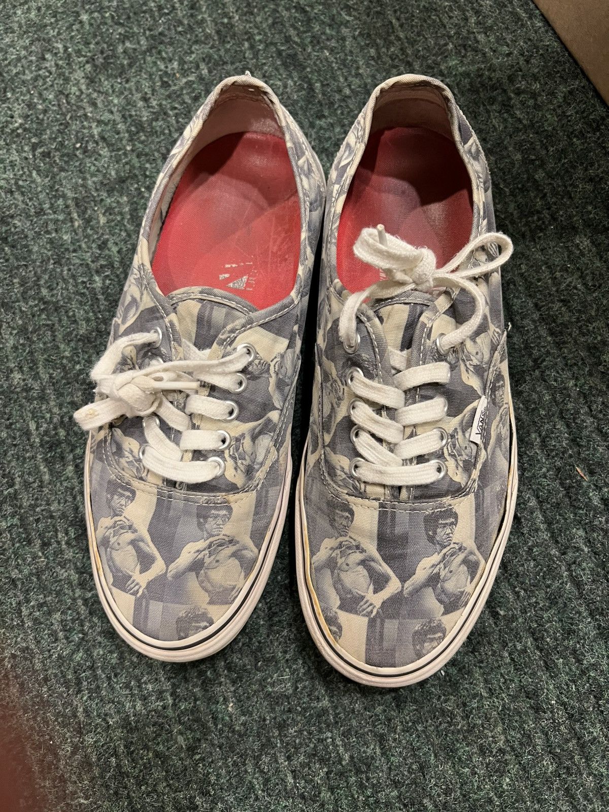 Supreme × Vans Supreme Vans Authentic Pro Bruce Lee White Size US 9.5 / EU 42-43 - 1 Thumbnail