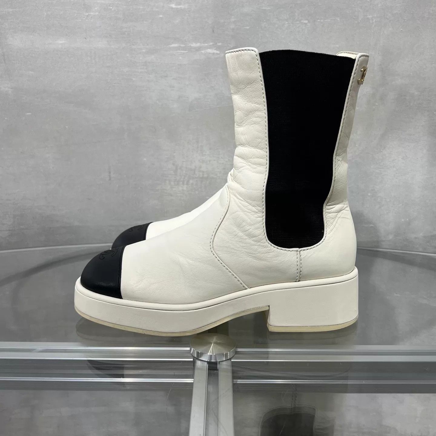 Chanel Chanel Black & White Lambskin Short Boots 37 Size US 6.5 / IT 36.5 - 3 Thumbnail
