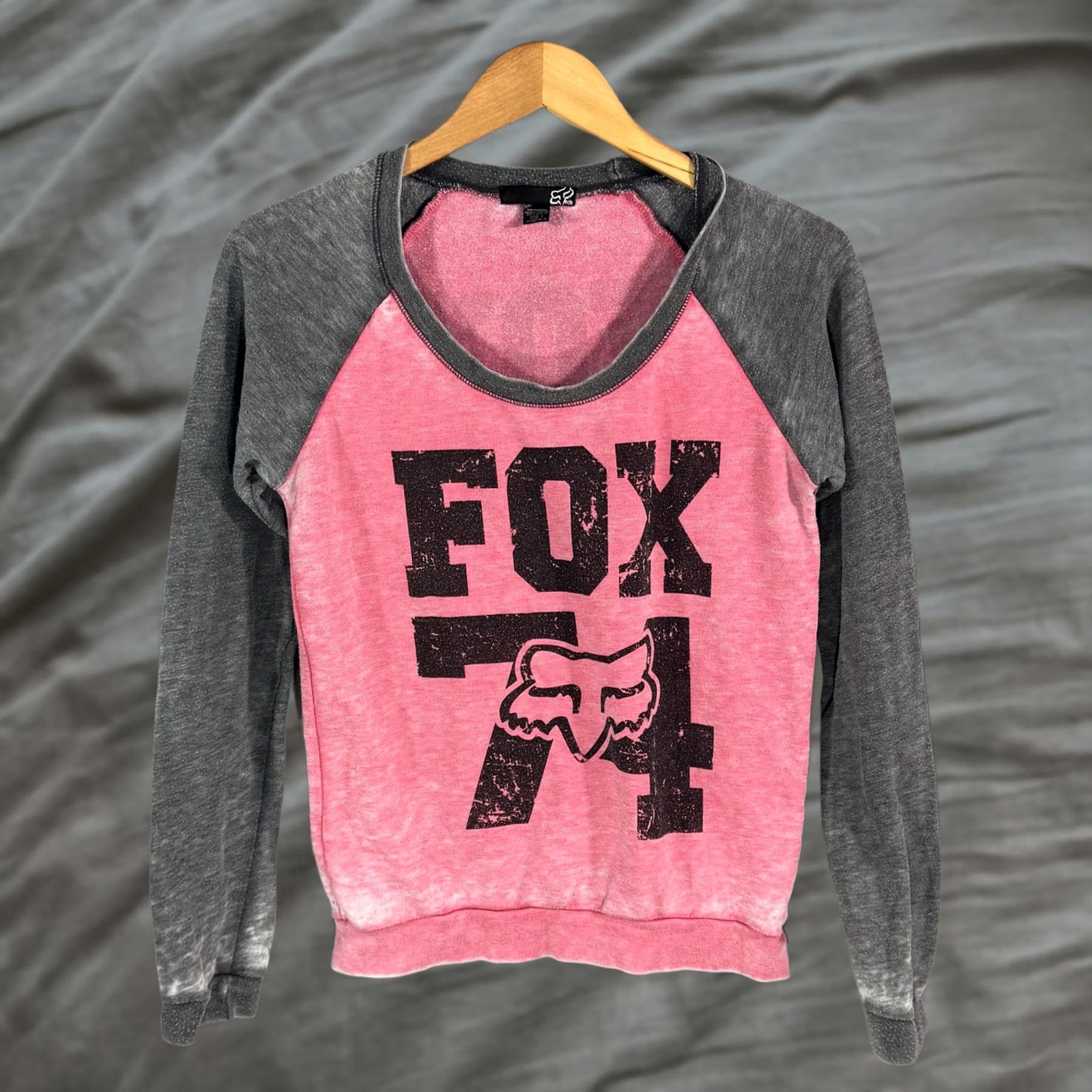 Fox Racing Fox Racing Sweater Womens Small Pink Gray 74 Crewneck Pullover Graphic Logo Moto Raglan Sleeve Knit Size S / US 4 / IT 40 - 1 Thumbnail