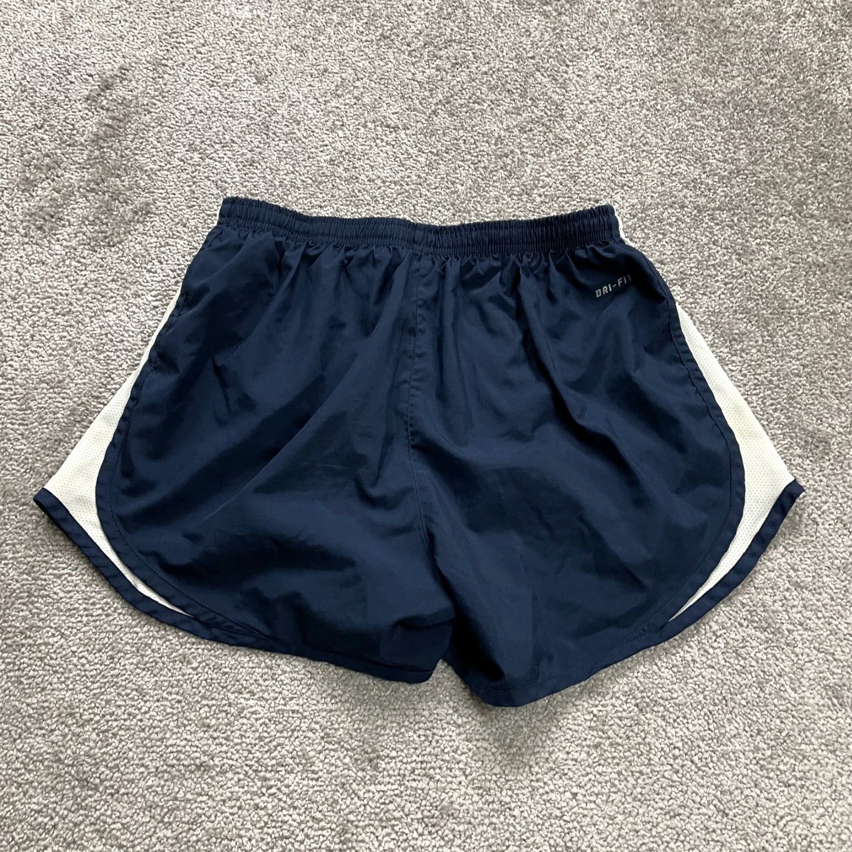 Nike Nike Dri Fit Active Shorts Womens Medium Blue Elastic Waist Pockets 26x3 Size 32" / US 10 / IT 46 - 2 Thumbnail