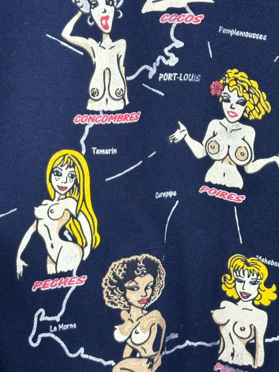 Vintage Vintage Naked Girls y2k tits porn graphic tee 90’s Size US M / EU 48-50 / 2 - 6 Thumbnail
