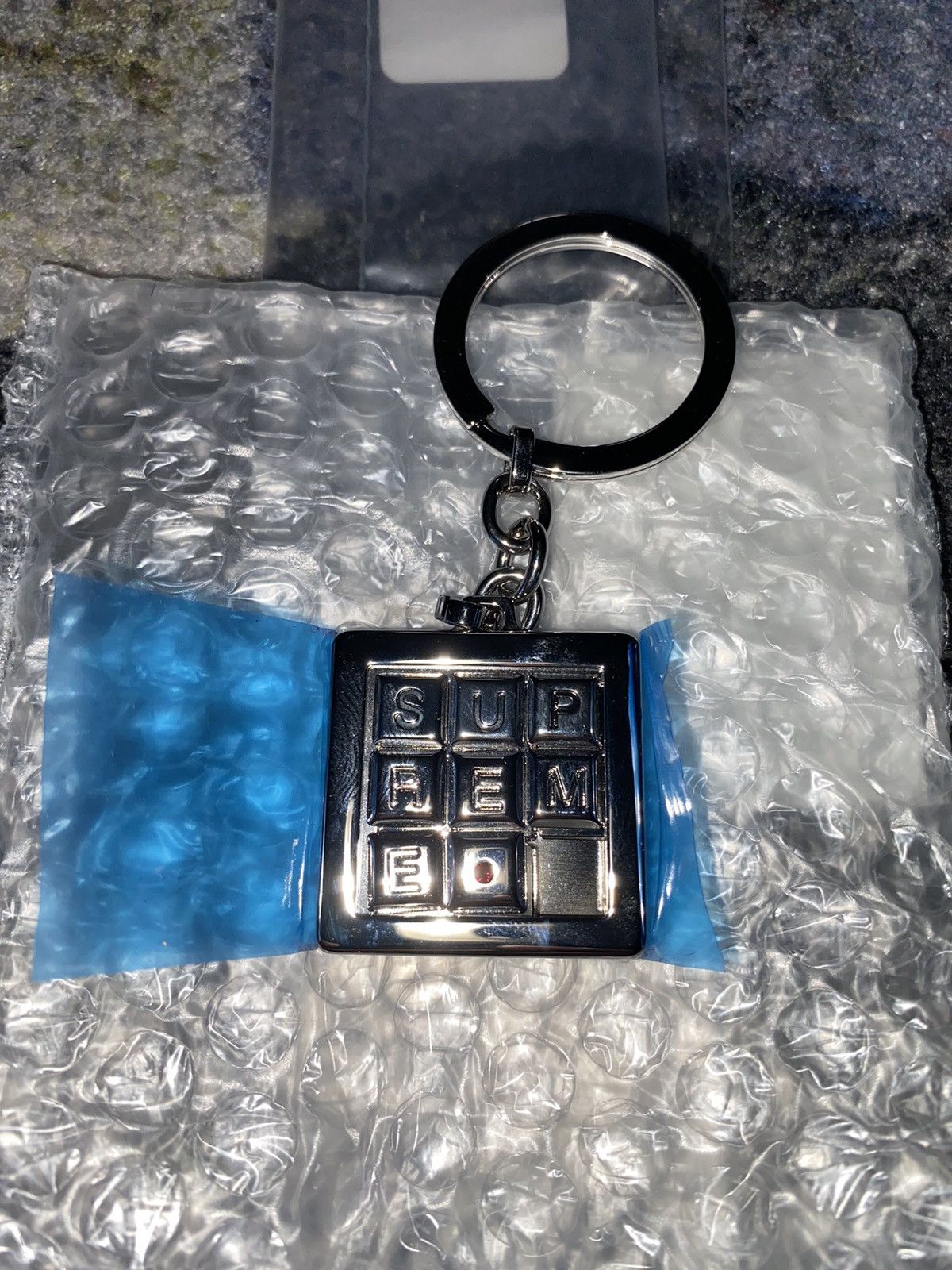 Supreme Supreme Puzzle Keychain Silver Size ONE SIZE - 3 Thumbnail