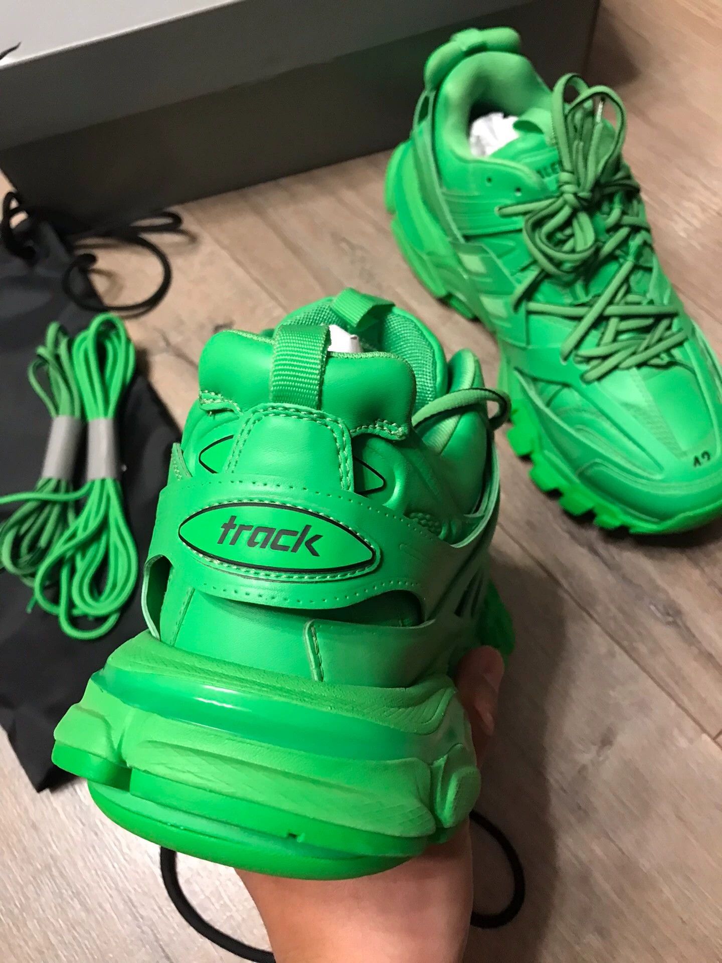 Balenciaga Balenciaga Track Very Green 41/42 Sneakers Size US 8 / EU 41 - 3 Thumbnail