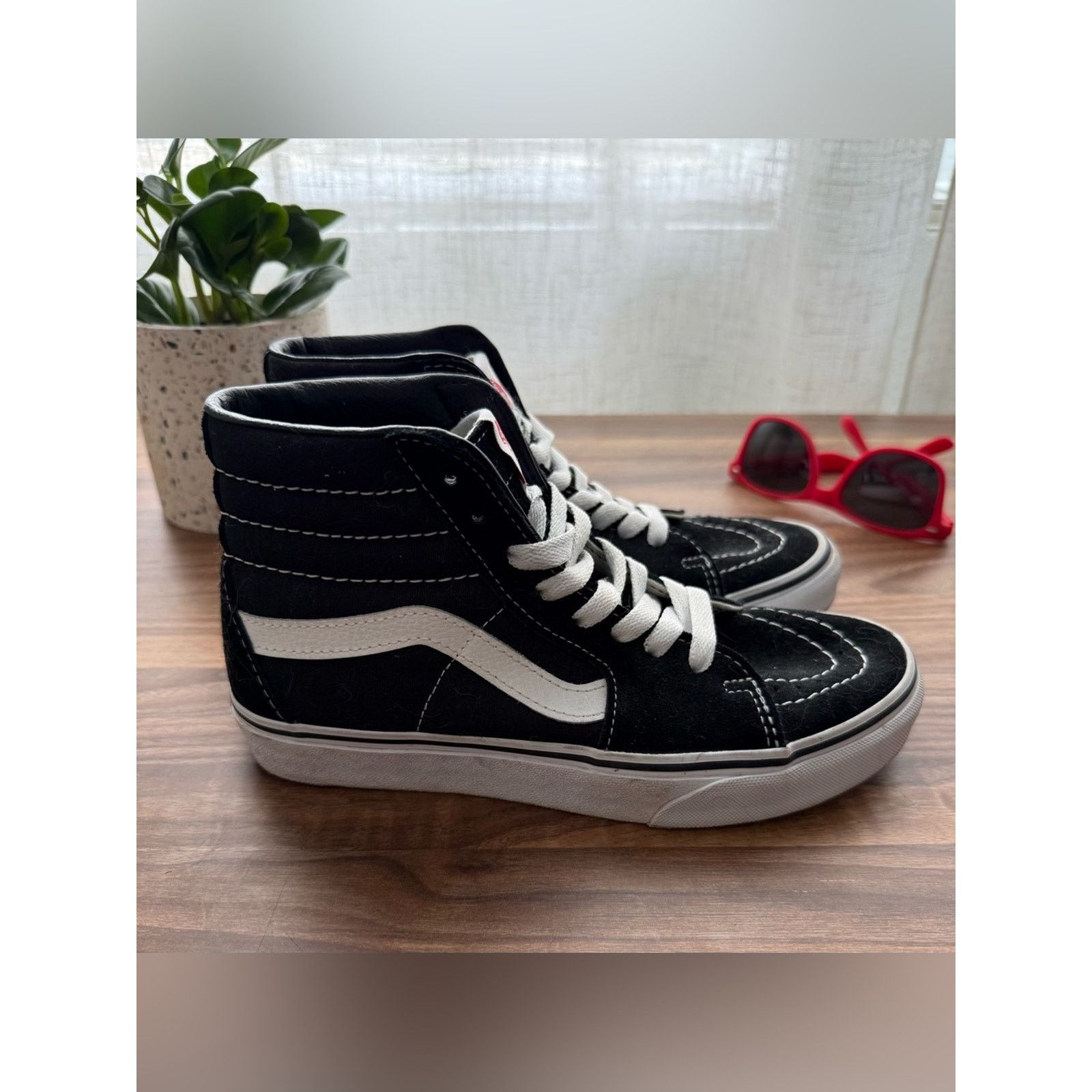 Vans Vans Black and White Sk8-Hi Shoe Size US 6.5 / IT 36.5 - 2 Thumbnail