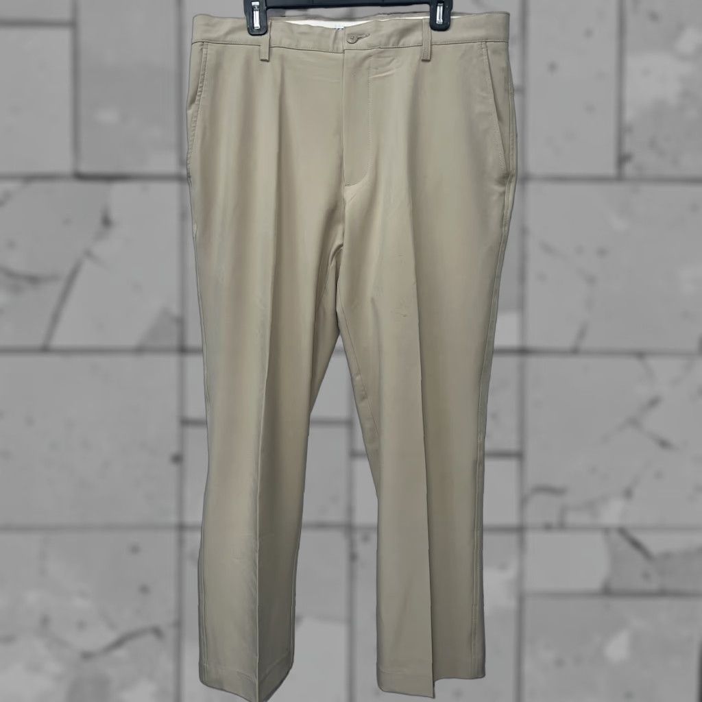 Footjoy FootJoy Beige Golf Pants Mens 36x30 Chino Regular Size 36 Beige Mens FootJoy Pants 30 Inseam Size US 36 / EU 52 - 1 Thumbnail