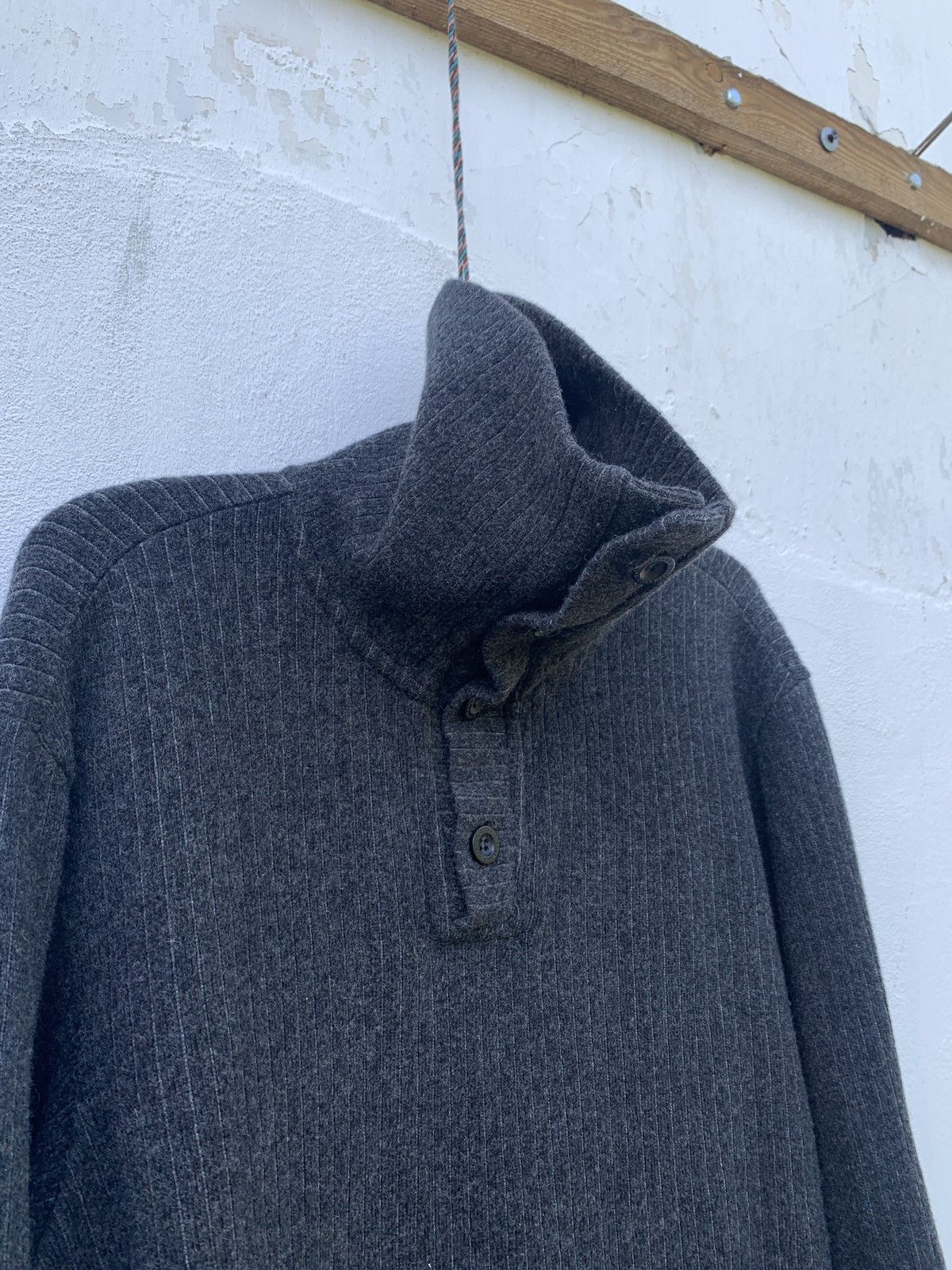 Gianfranco Ferre Vintage Gianfranco Ferre Ribbed Turtleneck Wool Sweater Size US M / EU 48-50 / 2 - 20 Thumbnail