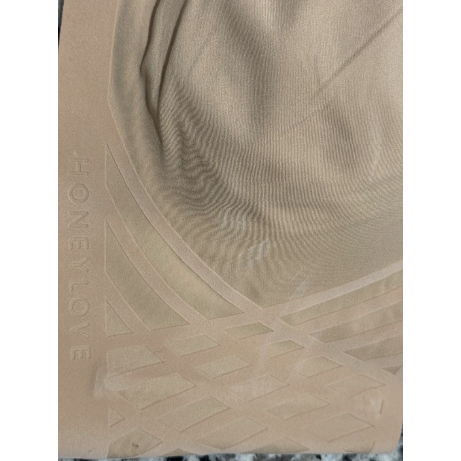 Silhouette HONEYLOVE Women's Liftwear T-Shirt Bra Sand XL Machine Washable Smoothing Silhouette Size ONE SIZE - 5 Thumbnail