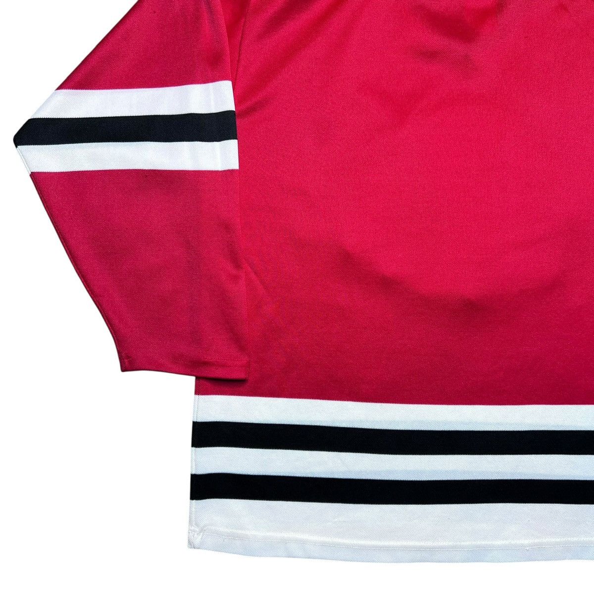 Ccm Vintage 1990s NHL Chicago Blackhawks CCM Maska Hockey Jersey Size US L / EU 52-54 / 3 - 22 Thumbnail