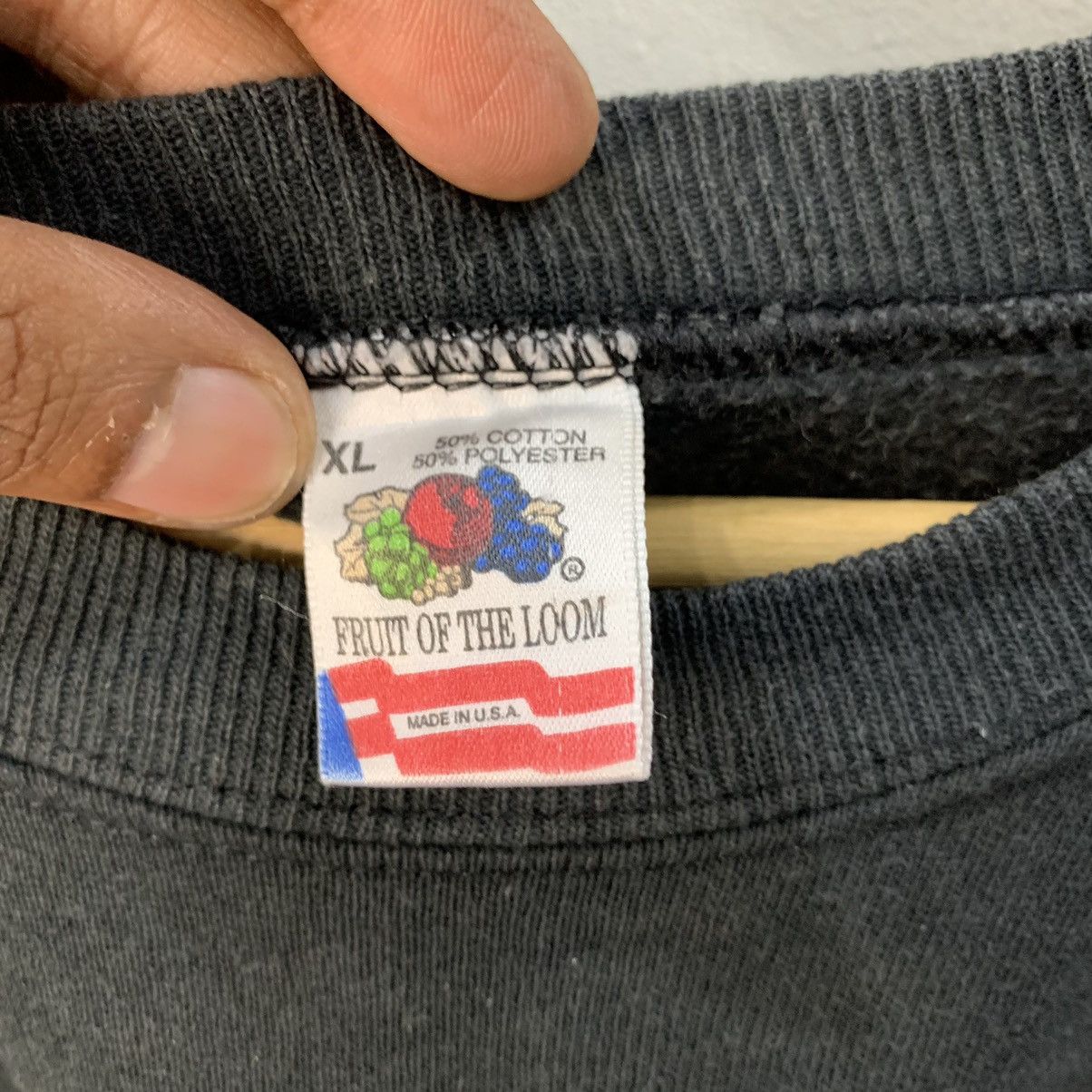 Fruit Of The Loom The Windy City Chicago Sweatshirt Size US XL / EU 56 / 4 - 5 Thumbnail