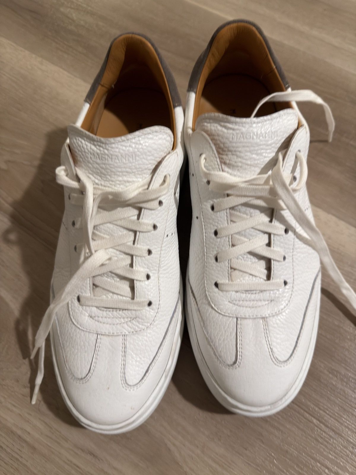 Magnanni Magnanni White Sneakers Size US 9.5 / EU 42-43 - 2 Thumbnail