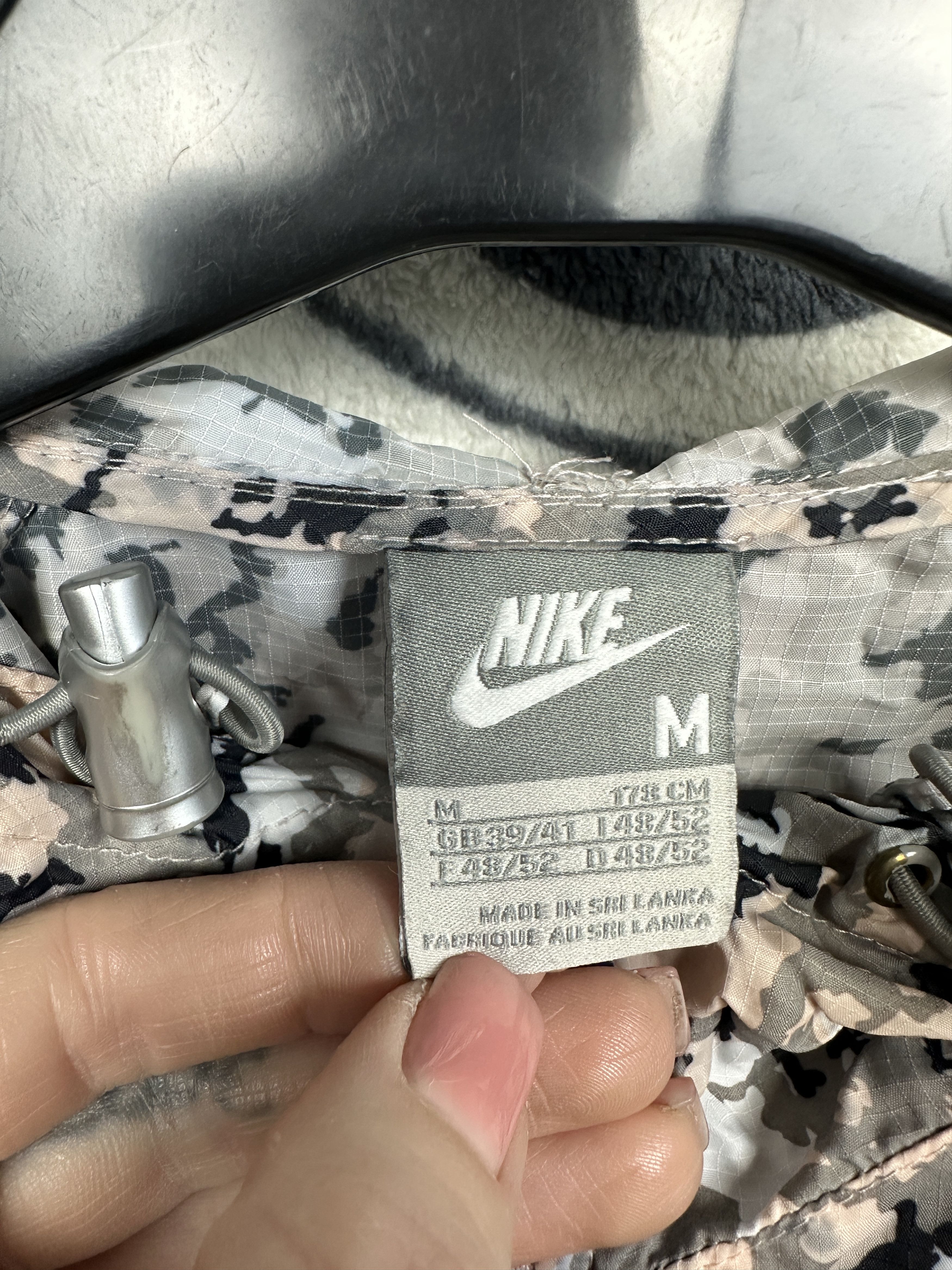Nike Nike Camo Vintage Mens Windbreaker Jacket Y2K Size US M / EU 48-50 / 2 - 4 Thumbnail