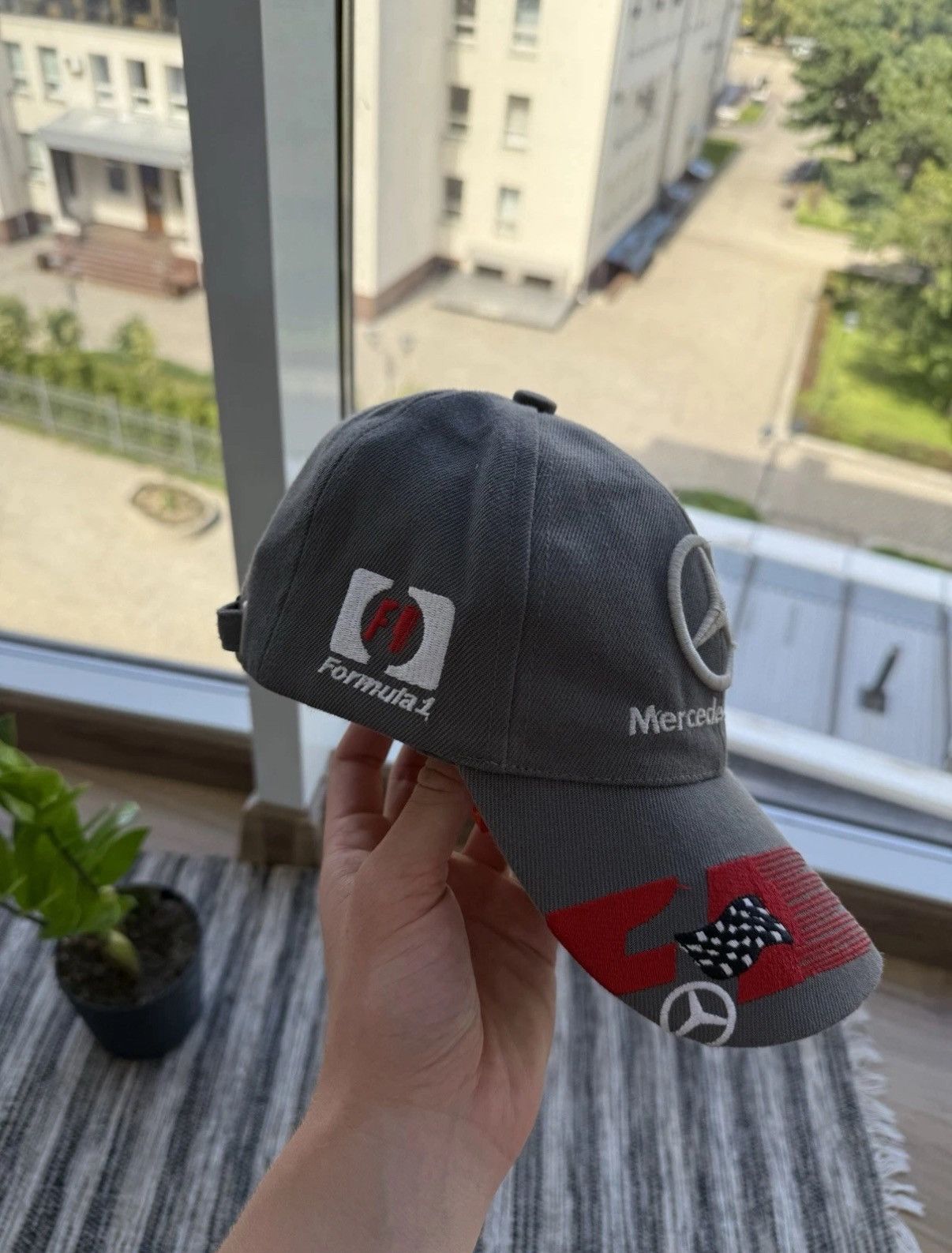 Mercedes-Benz MERCEDES-BENZ VINTAGE 90s RACING SNAPBACK CAP GRAY FORMULA 1 Size ONE SIZE - 3 Thumbnail