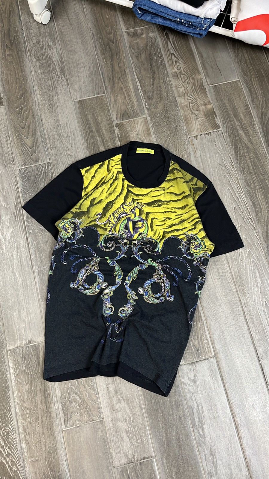 Versace × Versace Jeans Couture × Vintage Hype vintage Versage Jeans tee Size M / US 6-8 / IT 42-44 - 1 Thumbnail