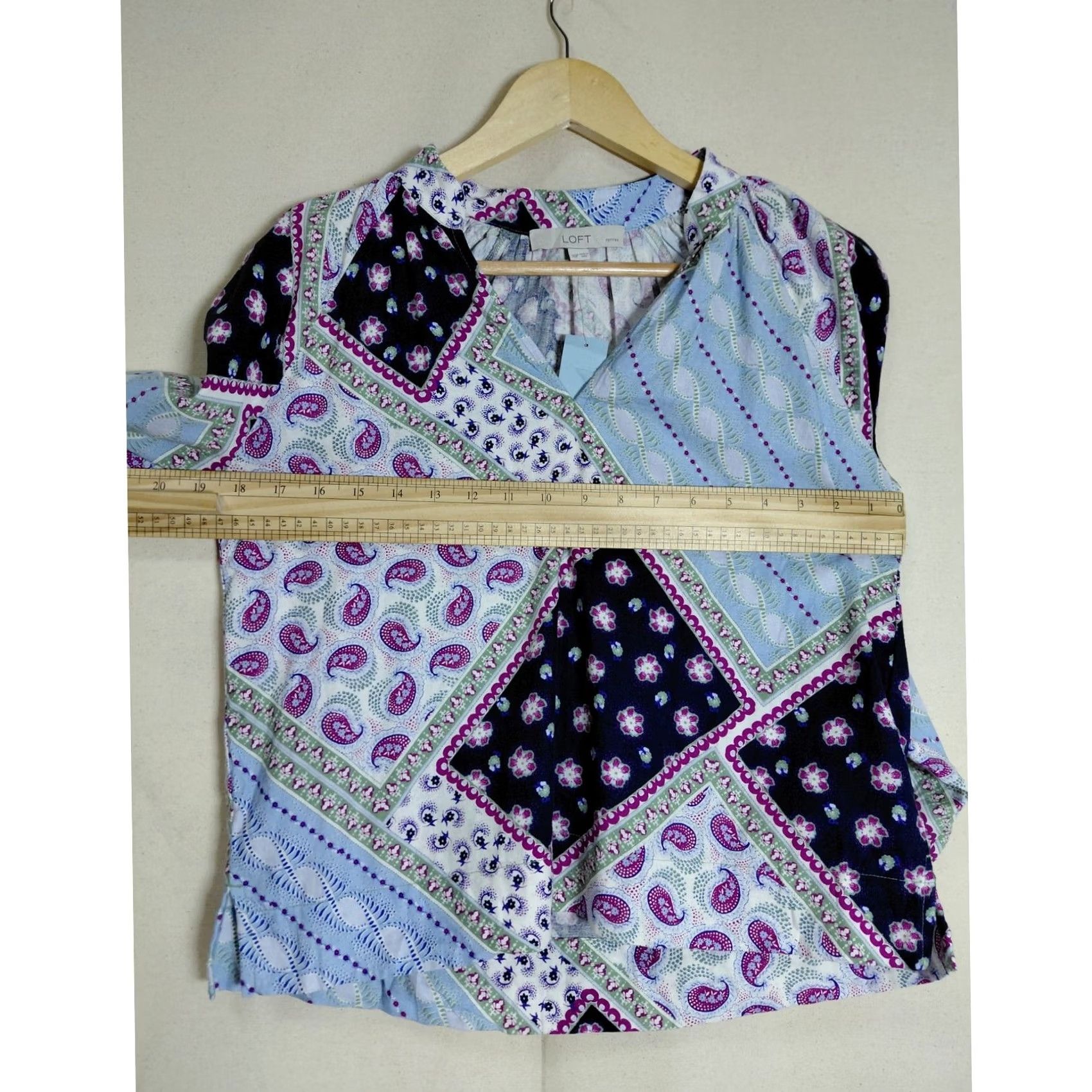 Loft LOFT Paisley Patchwork Blouse Multicolor Women Petite Long Sleeve XS V-Neck Shirt Size XS / US 0-2 / IT 36-38 - 6 Thumbnail
