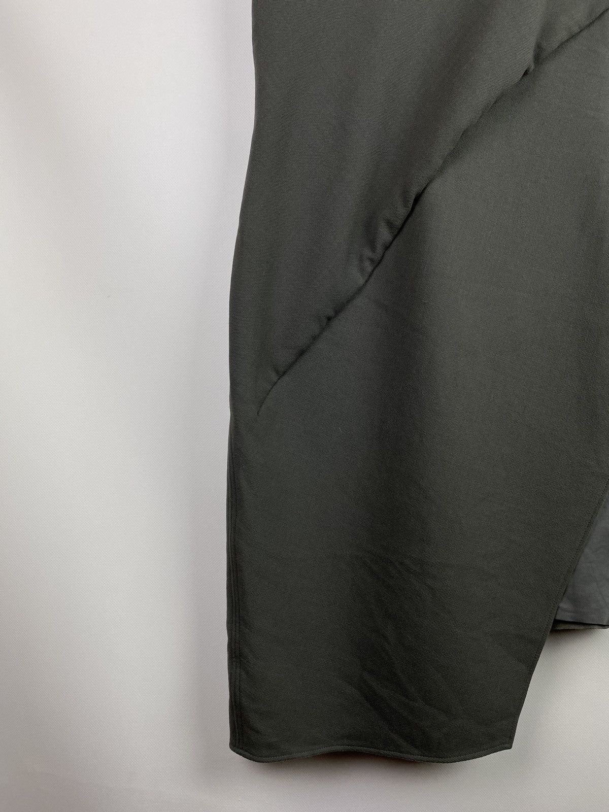 Helmut Lang Helmut Lang ladies assymetrical sleeveless dress size 6 Size M / US 6-8 / IT 42-44 - 6 Thumbnail