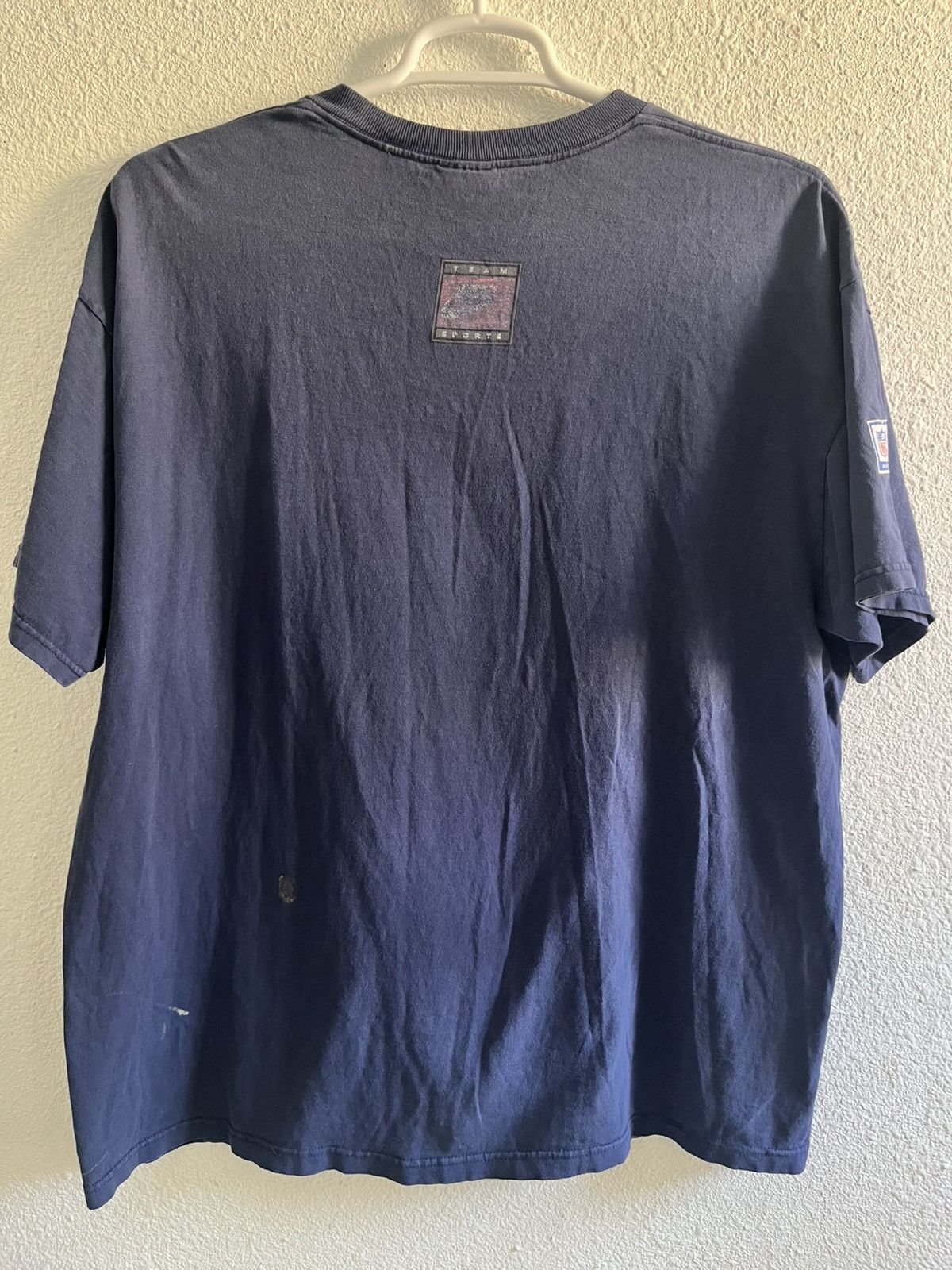 Nike VTG Vintage Nike Dallas Cowboys Center Swoosh T-Shirt Size US XL / EU 56 / 4 - 5 Thumbnail