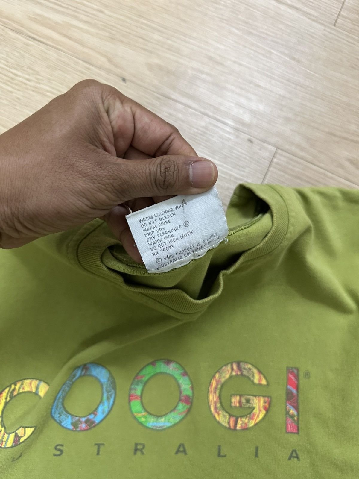 Coogi × Vintage Rare And Beautiful Vintage Coogi Australia Spell Out Tee Size US S / EU 44-46 / 1 - 6 Thumbnail