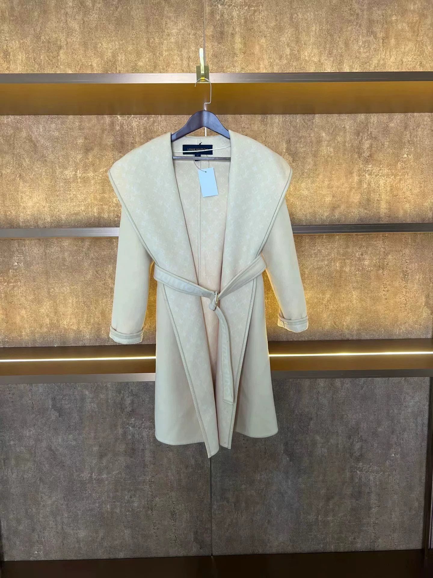Louis Vuitton LV Monogram Women's Coat Size M / US 6-8 / IT 42-44 - 1 Thumbnail
