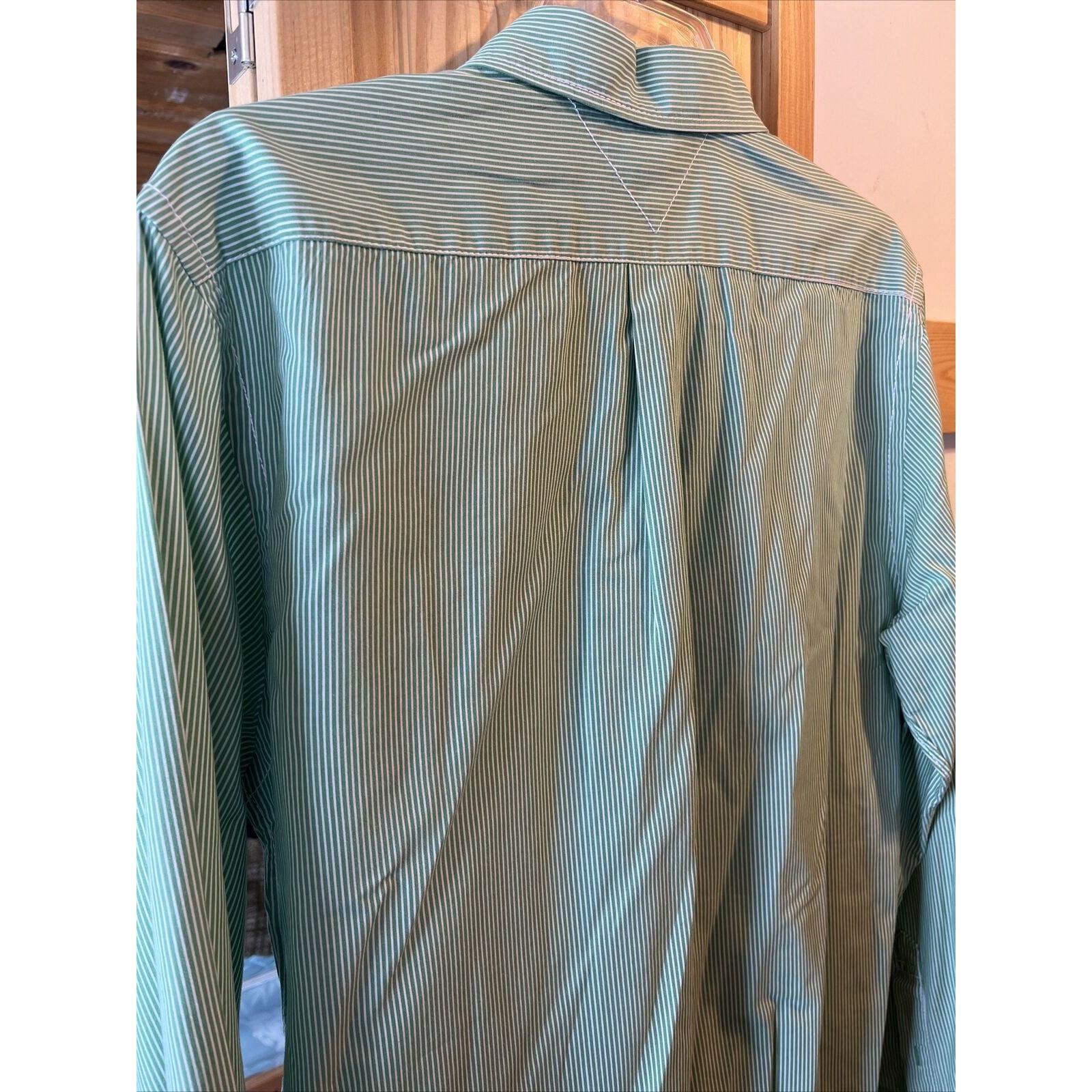 Tommy Hilfiger Tommy Hilfiger Men’s S Green Striped Trim Fit cotton Shirt Size US S / EU 44-46 / 1 - 12 Thumbnail