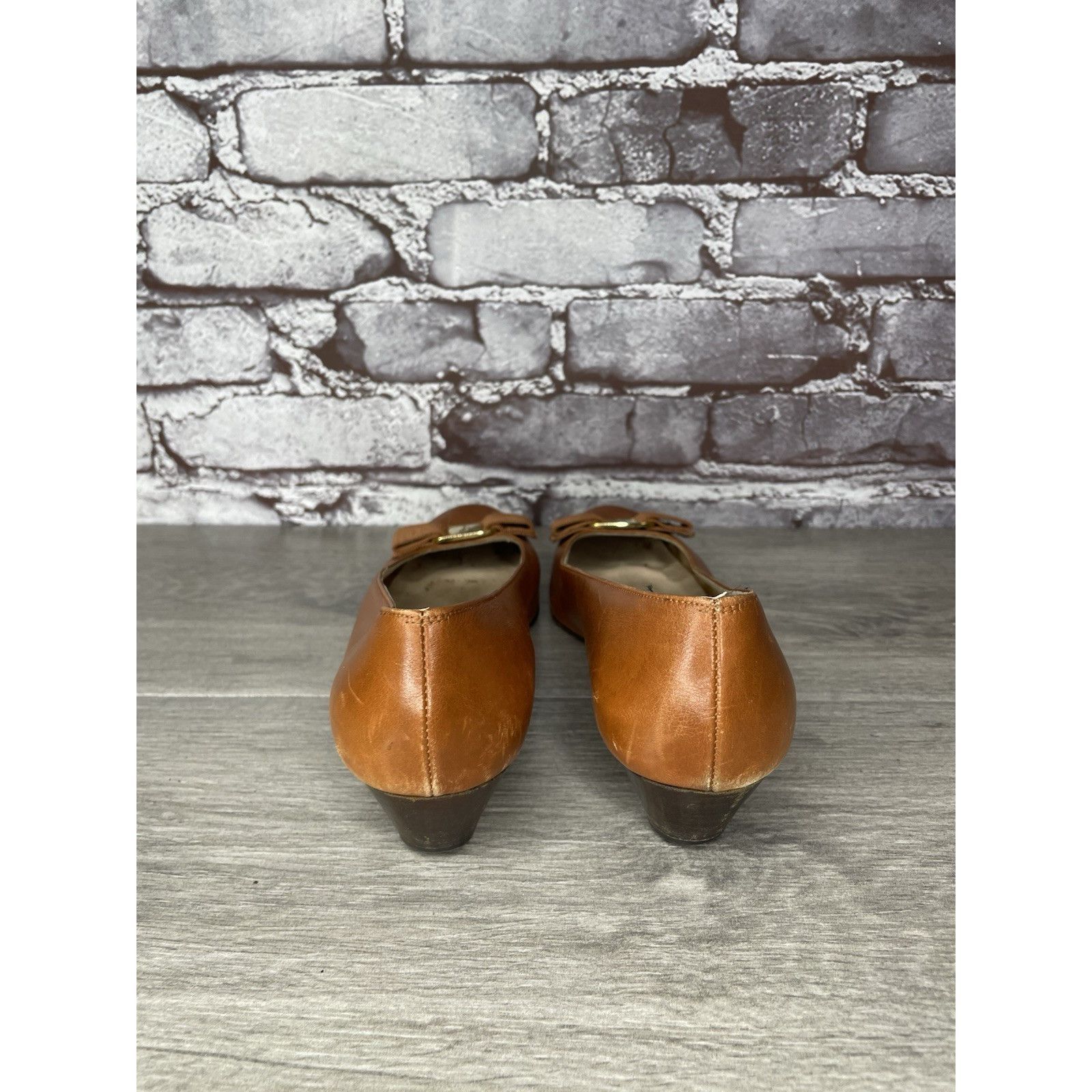 Salvatore Ferragamo Salvatore Ferragamo Boutique Vara Brown Leather Bow Heels Wo Size US 8 / IT 38 - 5 Thumbnail