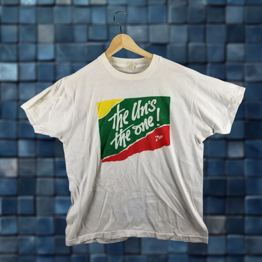 Vintage 7 UP 7-up T-Shirt Screen Stars Men Large White 1980s Graphic Tee Vintage Shirt 7 Up Men L White 1980s Size US L / EU 52-54 / 3 - 1 Thumbnail