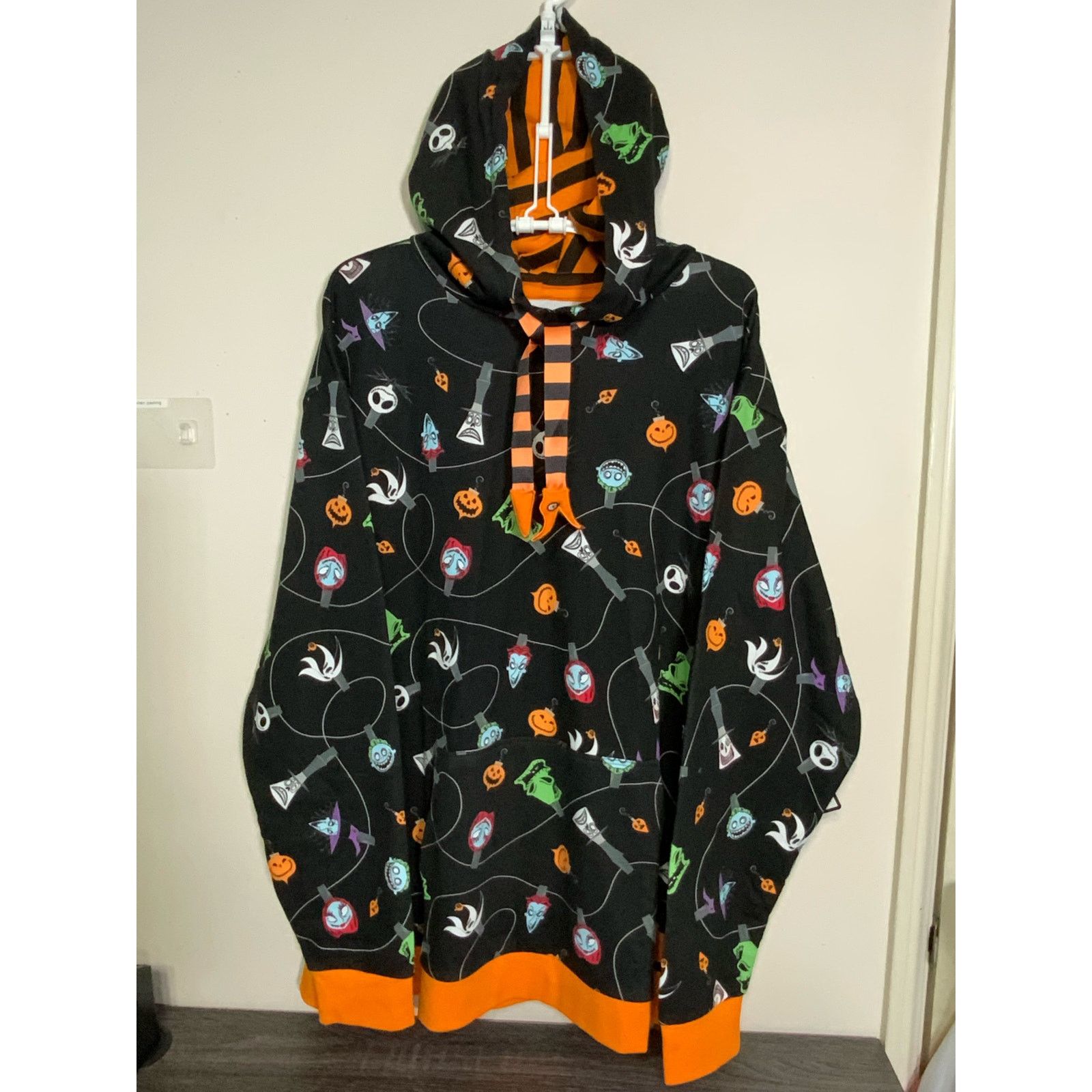 Unknown London Loungefly x Disney Nightmare Before Christmas Unisex Hoodie Size XL / US 12-14 / IT 48-50 - 2 Thumbnail