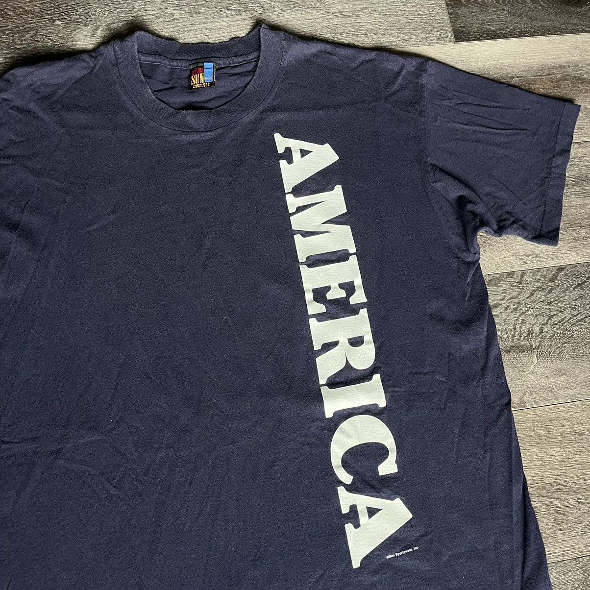 Vintage Vintage 90s Sun Sportswear America Stretch Big Logo T Shirt Size US XL / EU 56 / 4 - 2 Thumbnail