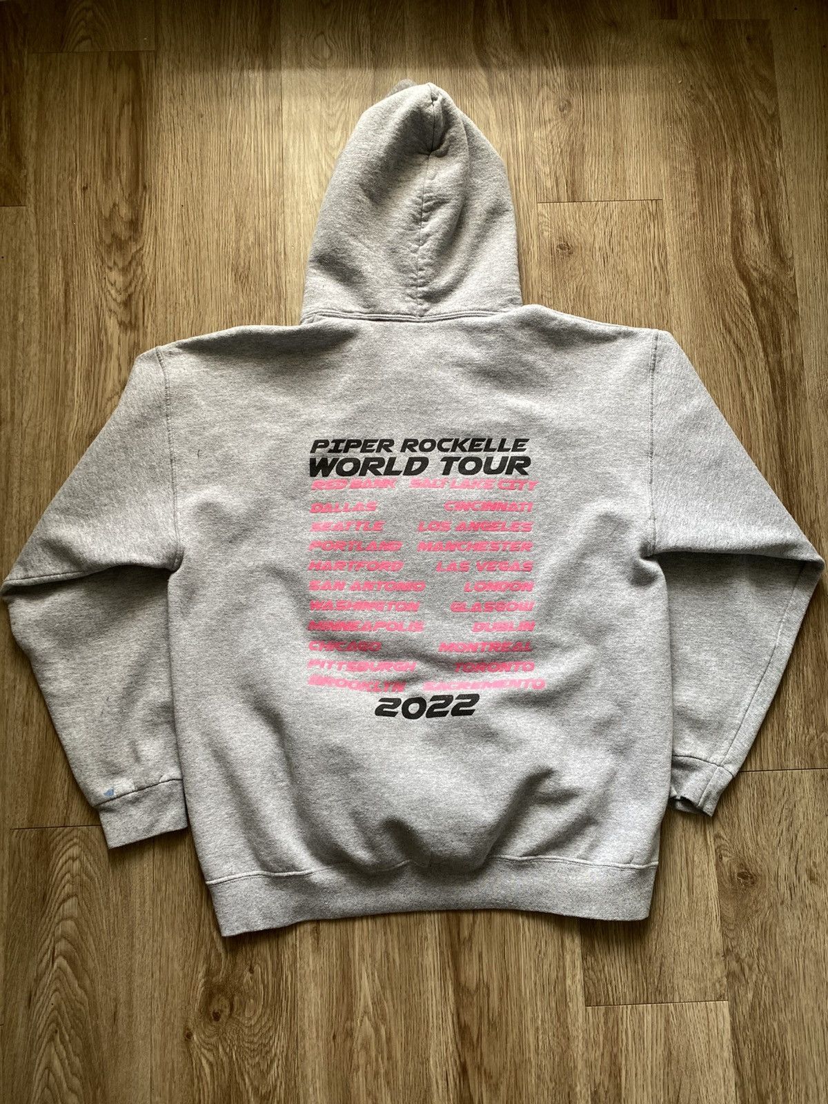 Other Piper Rockelle World Tour Hoodie Onlyfans Size US XL / EU 56 / 4 - 5 Thumbnail