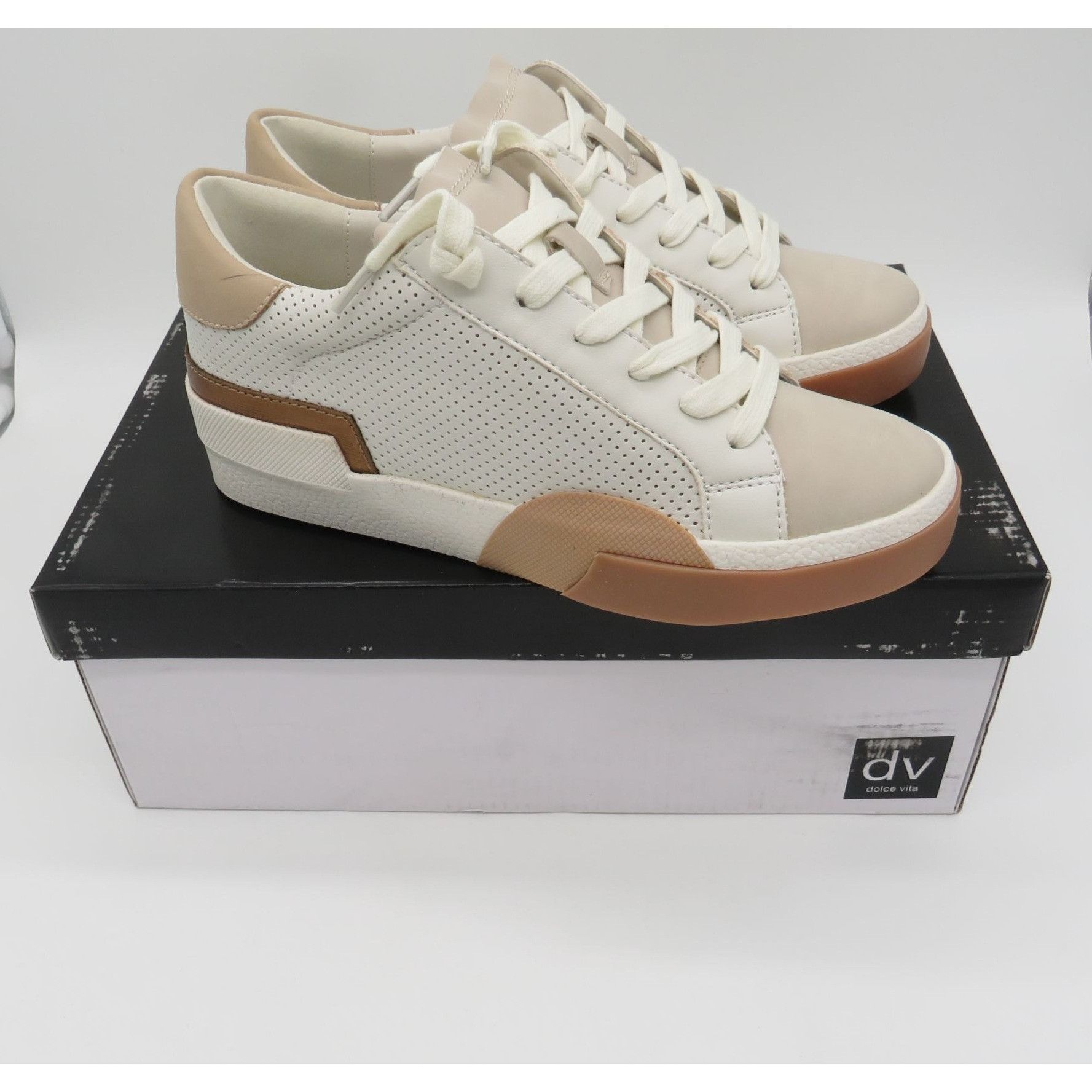 Other Dv Dolce Vita Womens Perforated Lace-Up Sneakers Beige White Size US 5 / IT 35 - 1 Thumbnail