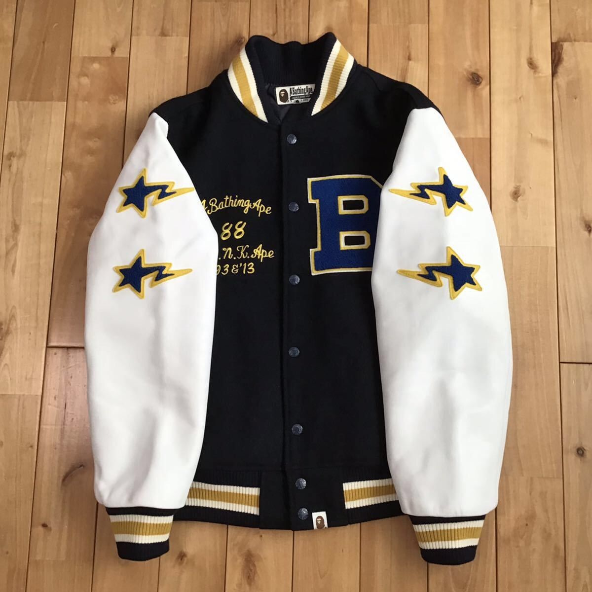 Bape Sleeve leather BAPE STA LOGO varsity jacket a bathing ape Size US M / EU 48-50 / 2 - 1 Thumbnail