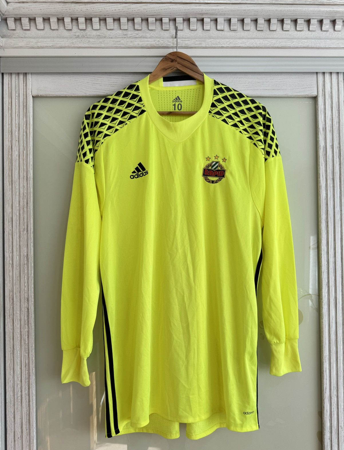 Rapid Wien 2016-2017 Player Issue Goalkeeper Jersey Soccer