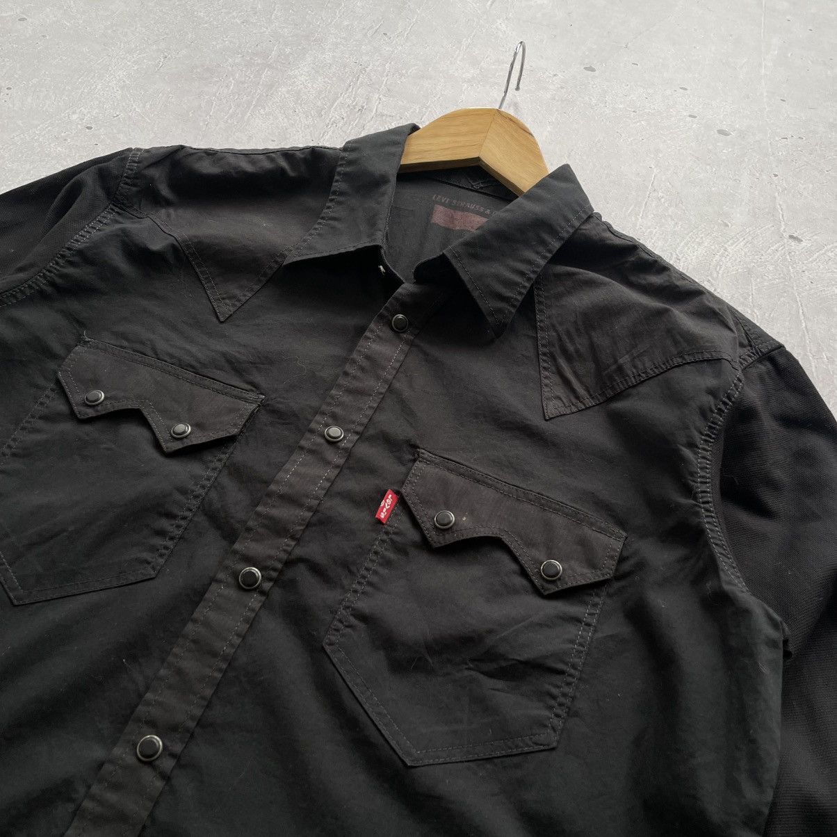 Levi's Vintage Clothing × Vintage Vintage Avantgarde Levi’s Archive Shirt Button Up Size XL Size US XL / EU 56 / 4 - 4 Thumbnail