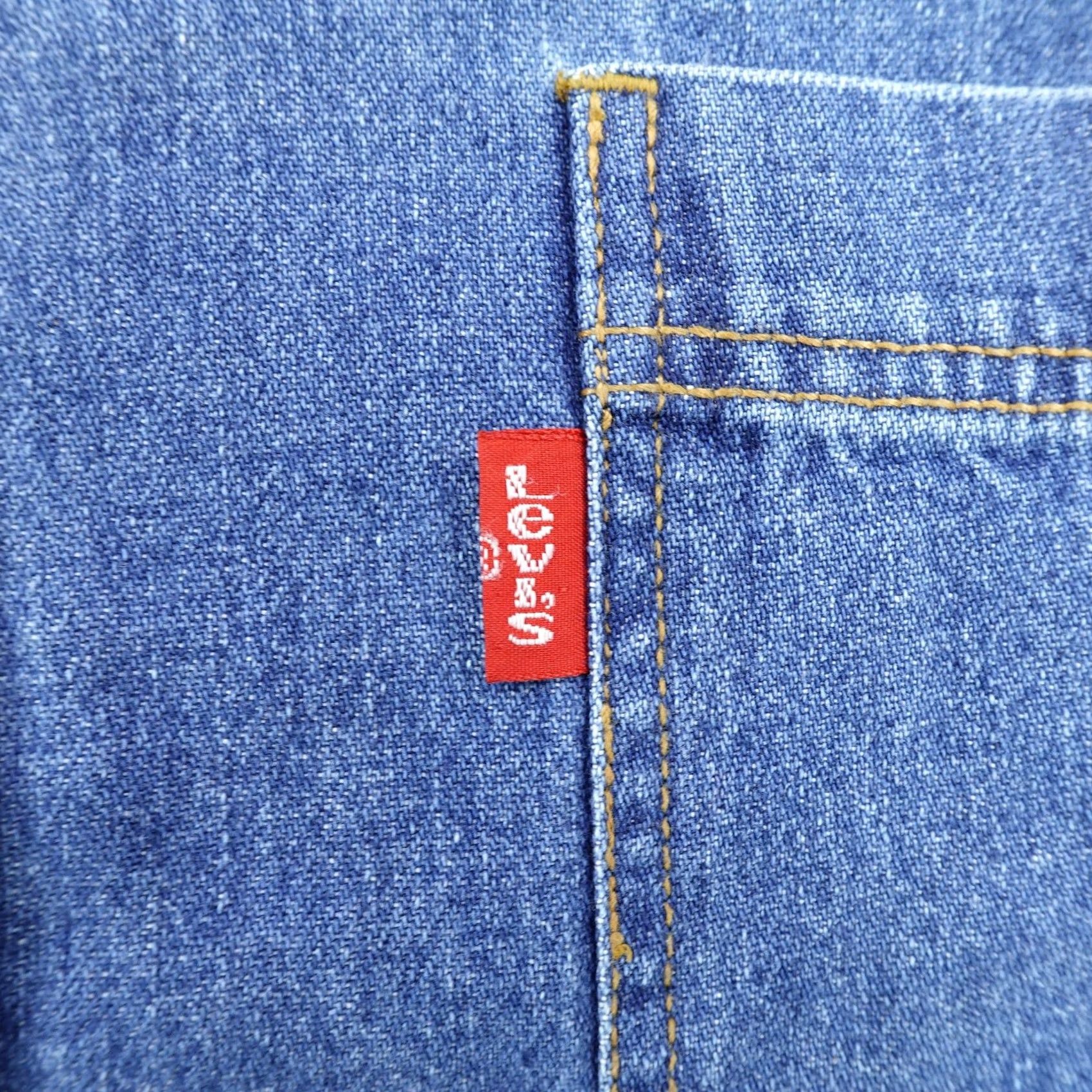 Levi's VINTAGE Levi's Shirt Mens XL Blue Denim Button-Up Red Tab Overshirt 90s Cowboy Western Casual Workwear Long Sleeve Collared Button-Up Size US XL / EU 56 / 4 - 3 Thumbnail