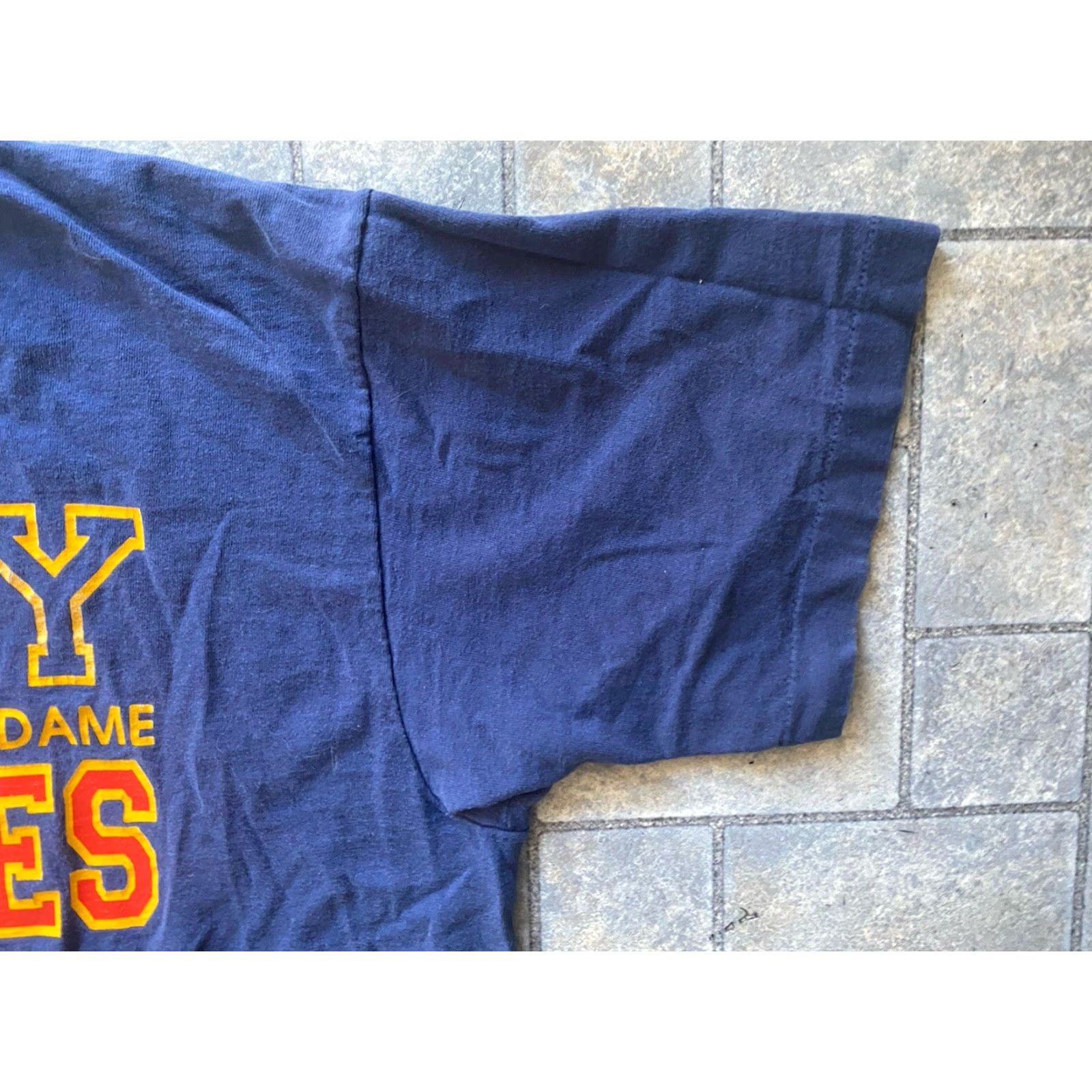 Fruit Of The Loom VINTAGE Notre Dame Fruit of the Loom T-Shirt Men XL Marine Navy Short Sleeve College University Military Modern See Photos Pride1940s? Size US XL / EU 56 / 4 - 4 Thumbnail