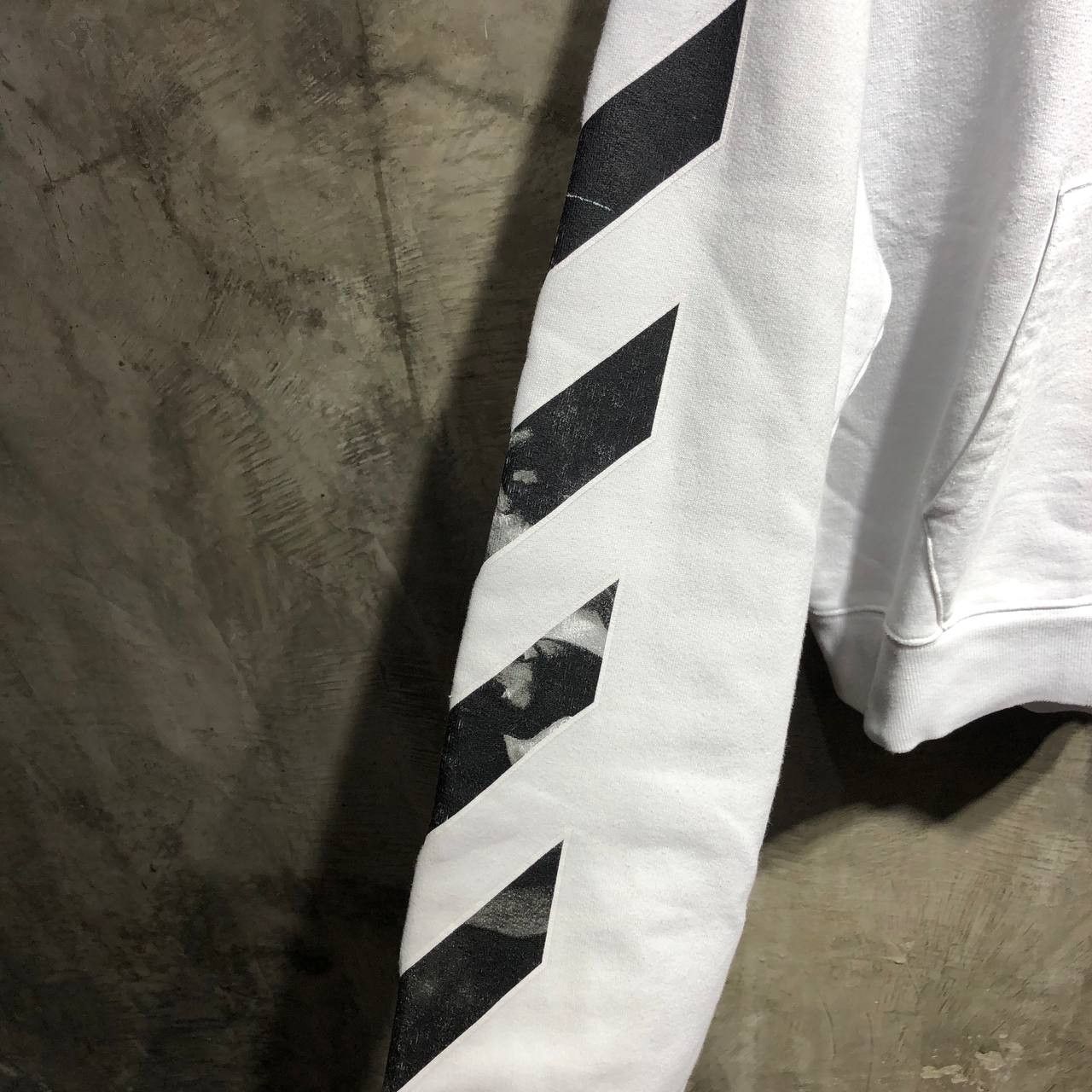 Off-White Off-White FW21 Caravaggio Arrows hoodie Size US L / EU 52-54 / 3 - 7 Thumbnail