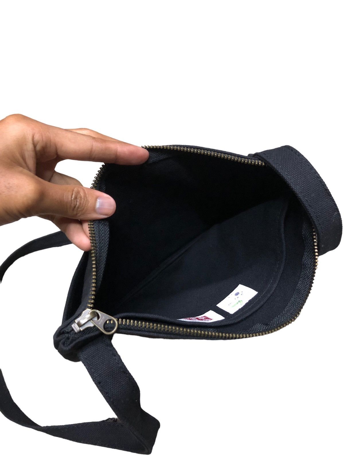 Canvas KURASHIKI HAMPU HARD CANVAS SLINGBAG Size ONE SIZE - 3 Thumbnail