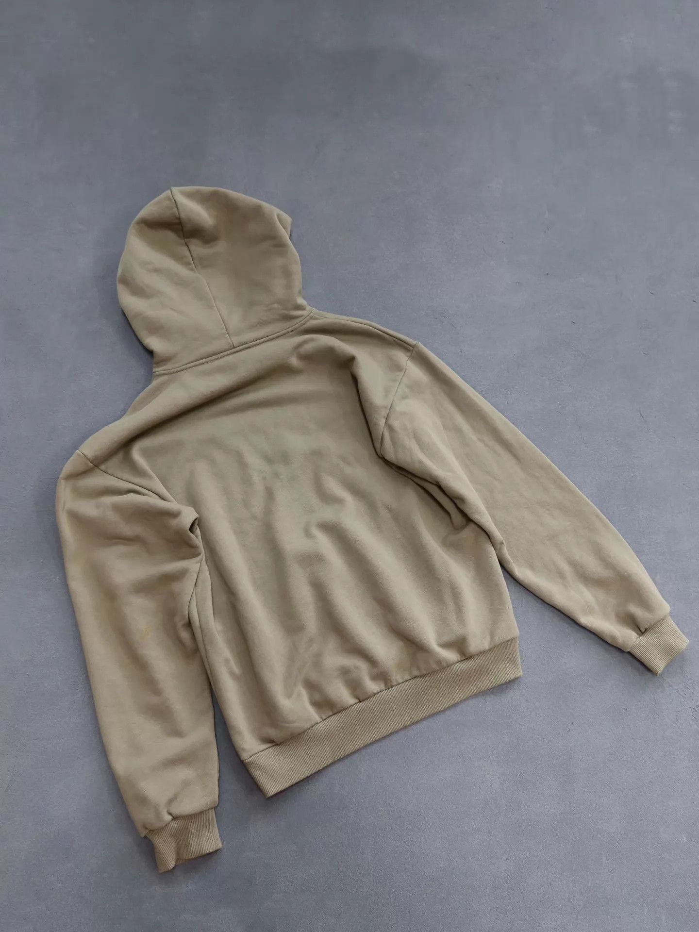 Celine CELINE Solid Logo Print Longsleeve Sweatshirt Khaki M Size US M / EU 48-50 / 2 - 2 Thumbnail