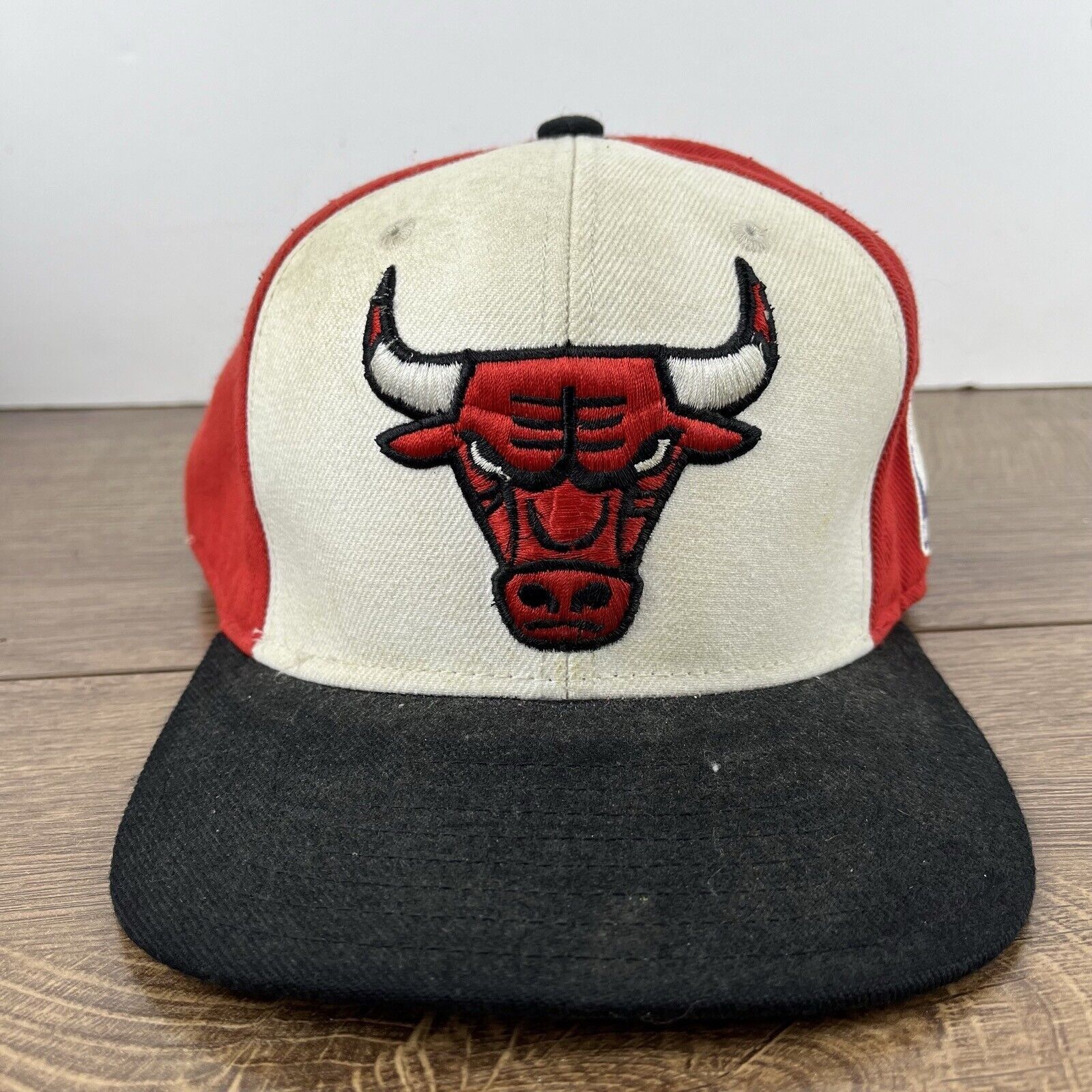Adidas Chicago BullsSnapback Hat Adidas Red White Hat Adjustable Wh Size ONE SIZE - 1 Thumbnail