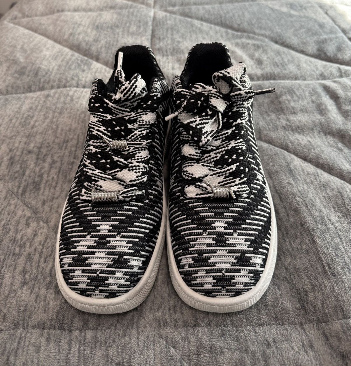 Burberry Burberry Sneakers Size US 10 / EU 43 - 1 Thumbnail