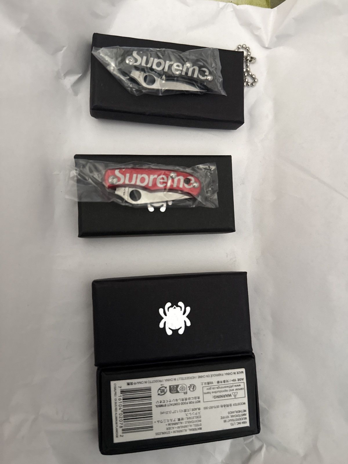 Supreme Supreme x Spyderco bug knife (Red) Size ONE SIZE - 3 Thumbnail