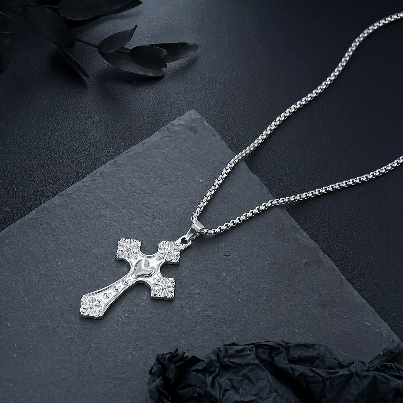 Jewelry Silver Cross Pendant Necklace, Men's Religious Jewelry Size ONE SIZE - 4 Thumbnail