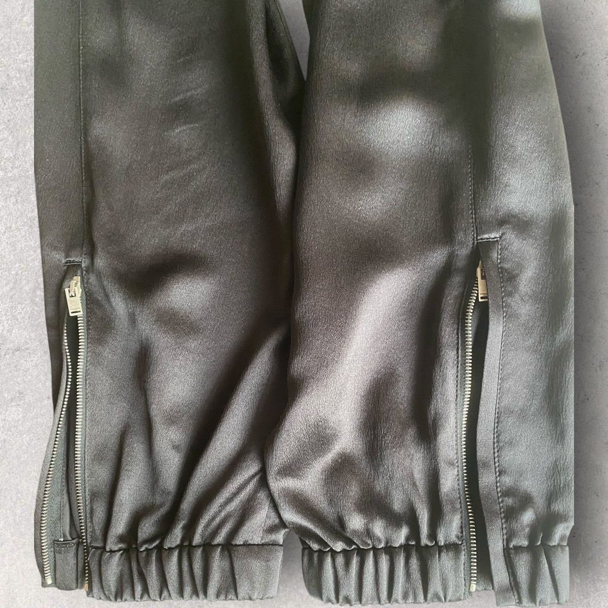 Saint Laurent Paris 2022 Silk Jogger Pants Size US 32 / EU 48 - 3 Thumbnail