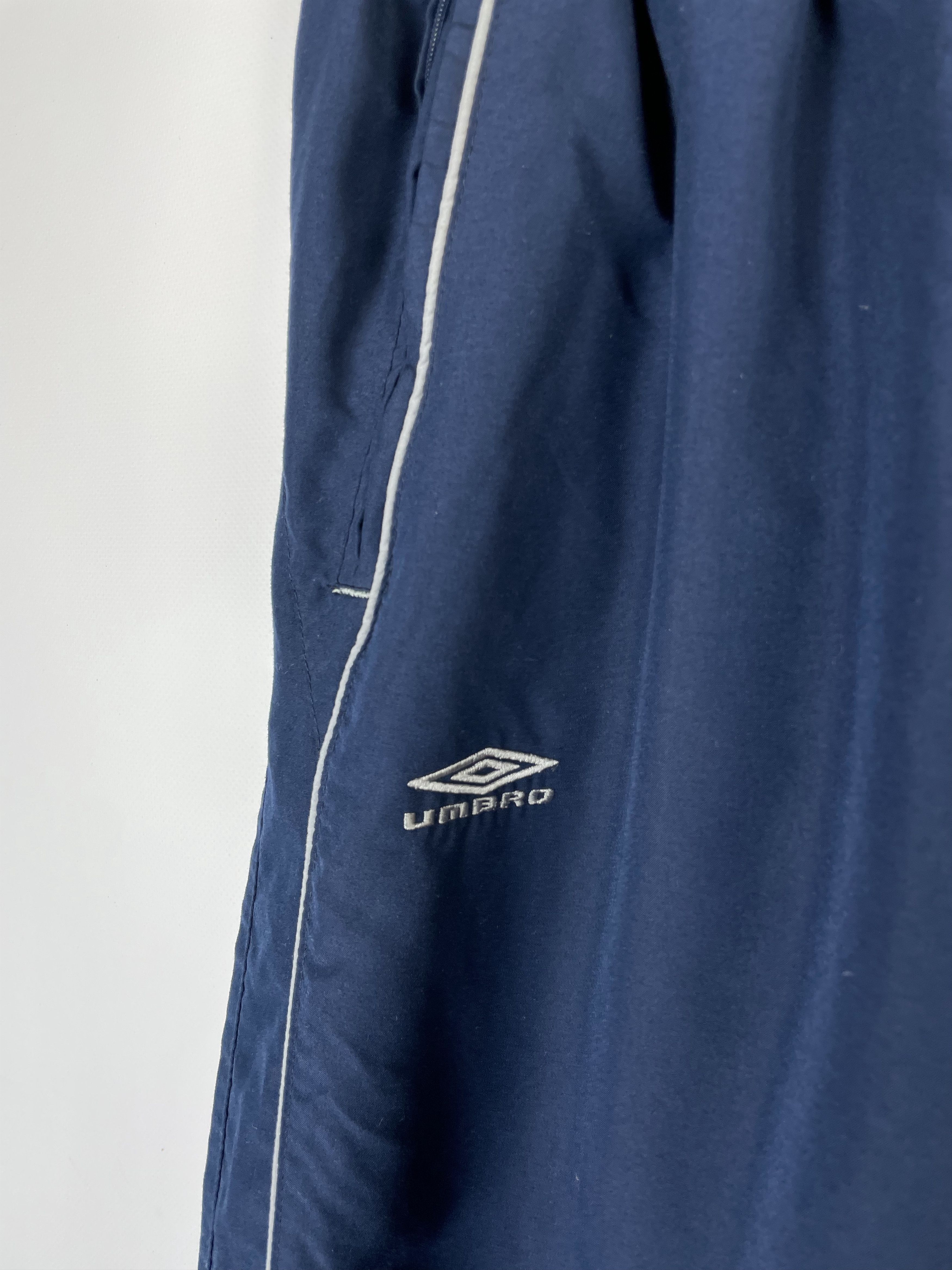 Umbro Umbro navy nylon track pants vintage baggy Size US 32 / EU 48 - 4 Thumbnail
