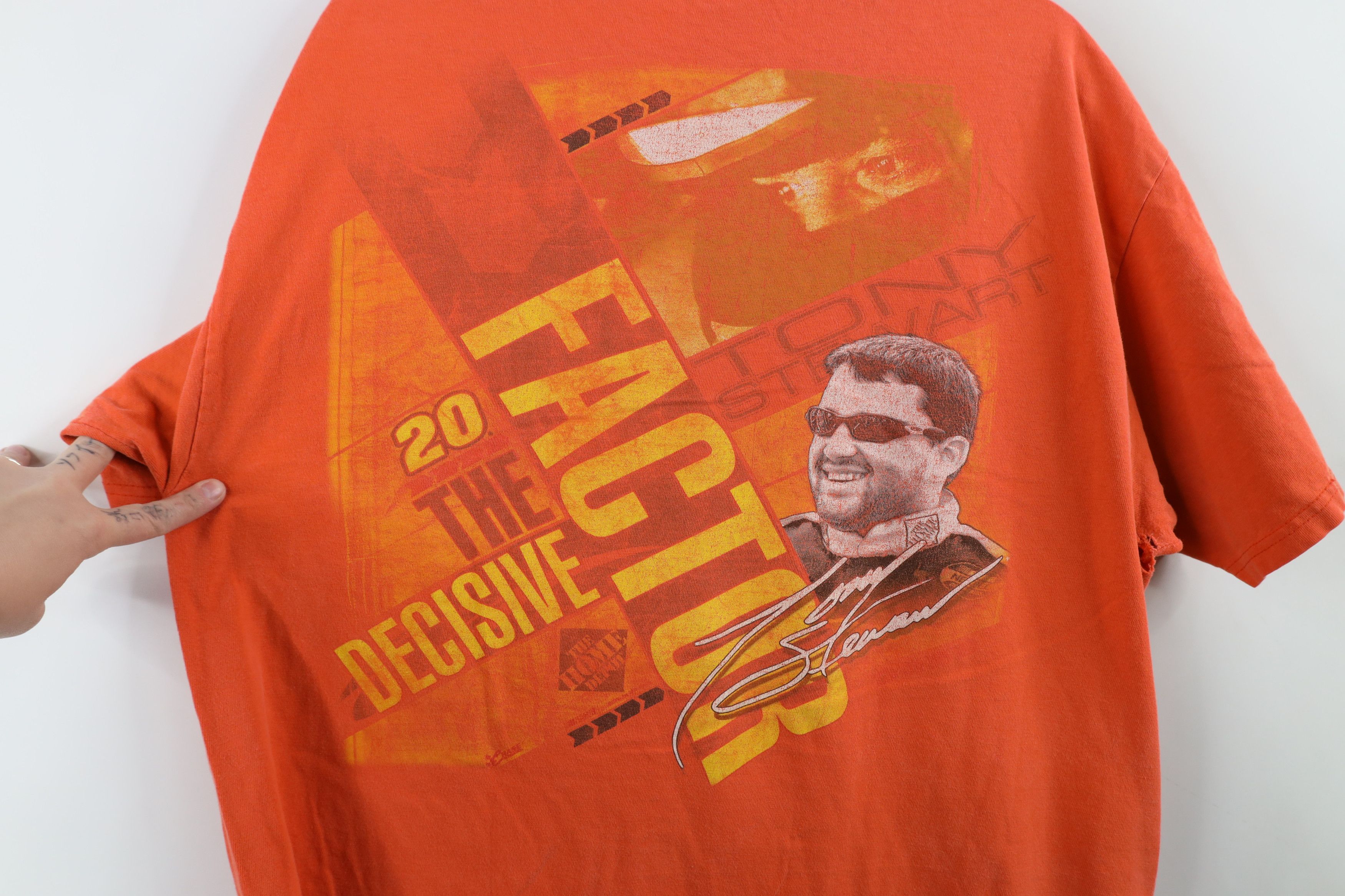 Vintage Vintage Y2K NASCAR Spell Out Tony Stewart Racing T-Shirt Size US L / EU 52-54 / 3 - 12 Thumbnail