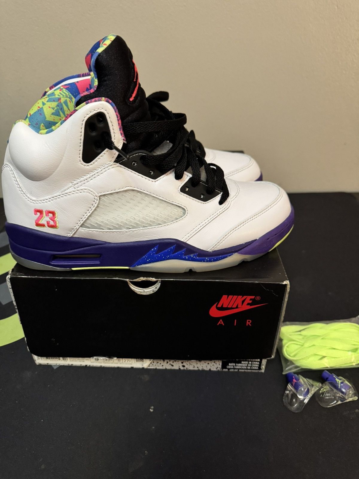 Jordan Brand Nike Air Jordan Retro 5 Alternate Belair White Black Size 9 Size US 9 / EU 42 - 2 Thumbnail