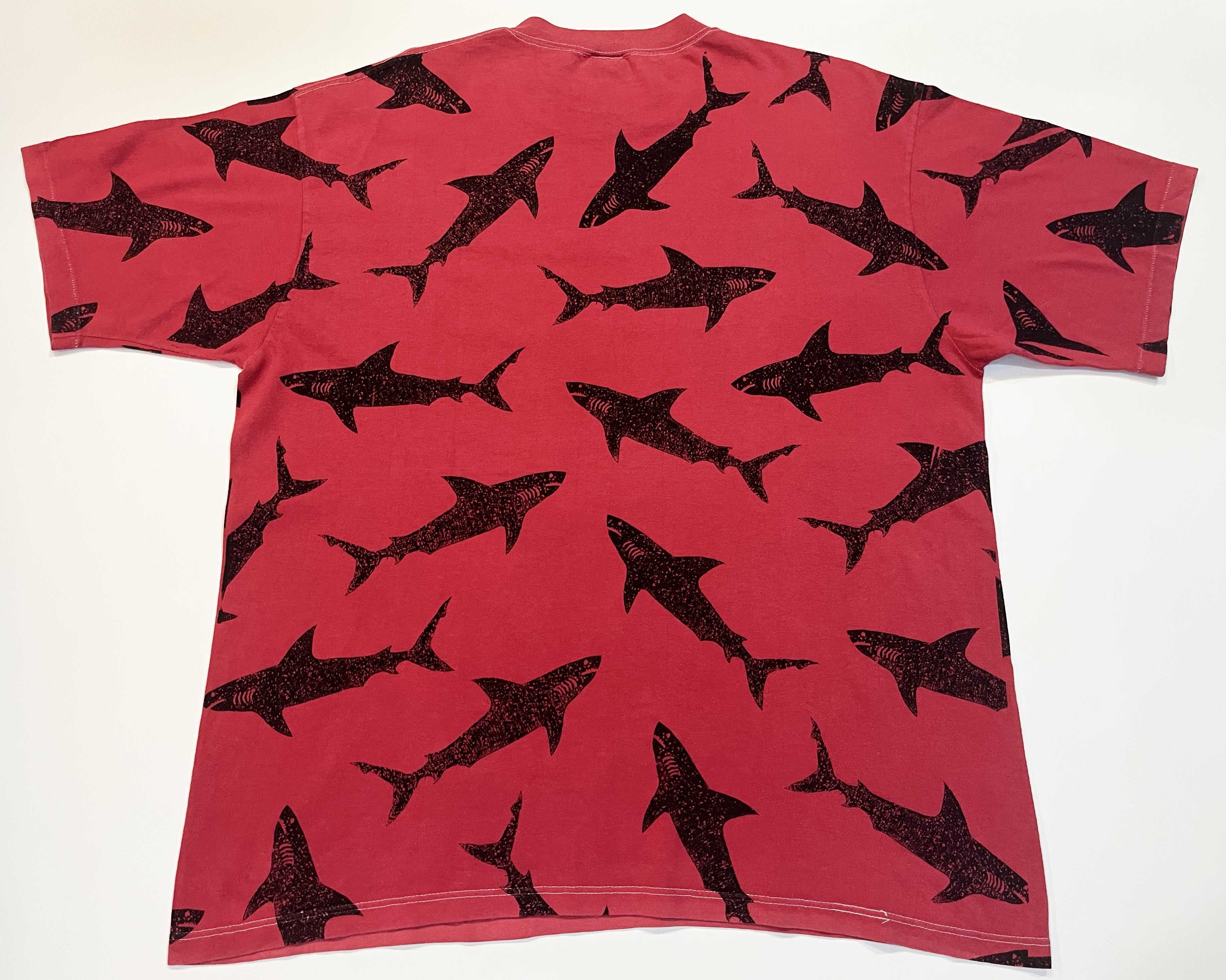 Vintage Vintage Crazy Shirt Sausalito Sharks Surf AOP T-Shirt Size US L / EU 52-54 / 3 - 7 Thumbnail