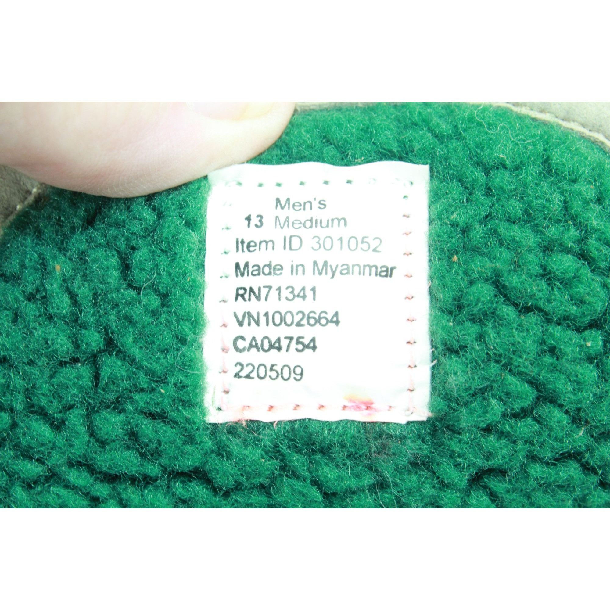 L.L. Bean LL Bean Fleece Lined Mountain Moccasins Slippers Size US 13 / EU 46 - 8 Thumbnail